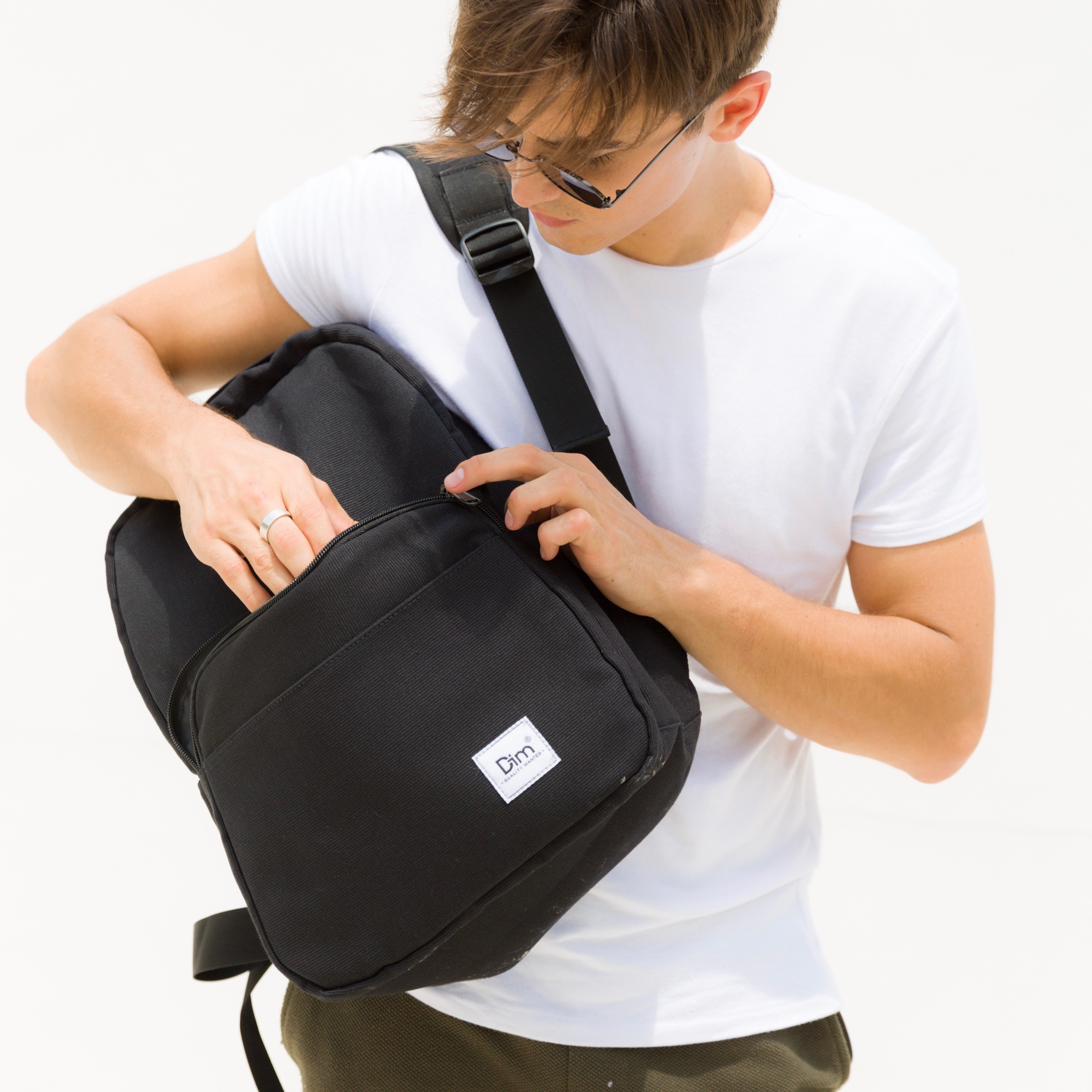 Balo DIM Classic Backpack (Balo Đi Học, Vải Canvas Trượt Nước, Đựng Vừa Laptop 15”, Ngăn Tối Ưu Đựng Đồ) – Màu Đen / Xám