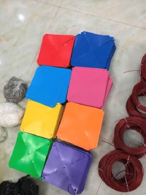 Chong Chóng Nhựa Bộ 100 Cái Nhiều Màu