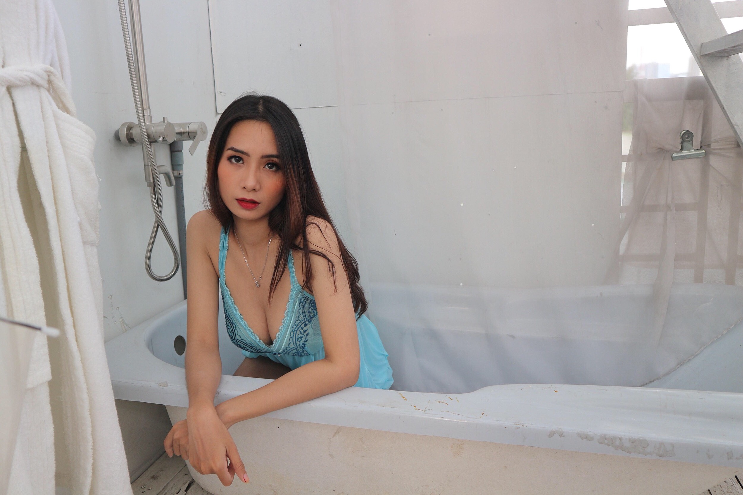 Đầm ngủ thời trang BARE G4040067-AQ màu xanh dương