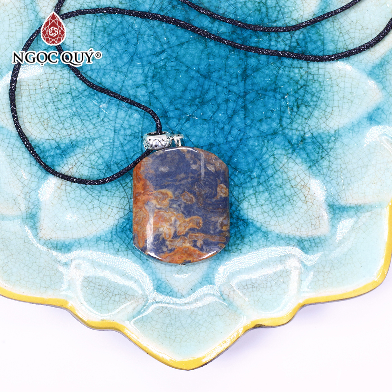 Mặt dây chuyền gổ hóa thạch 30x25mm mệnh hỏa, mộc - Ngọc Quý Gemstones