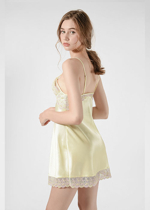 Đầm ngủ phi lụa Wannabe DN603 hai dây phối ren tinh tế nữ tính nhẹ nhàng