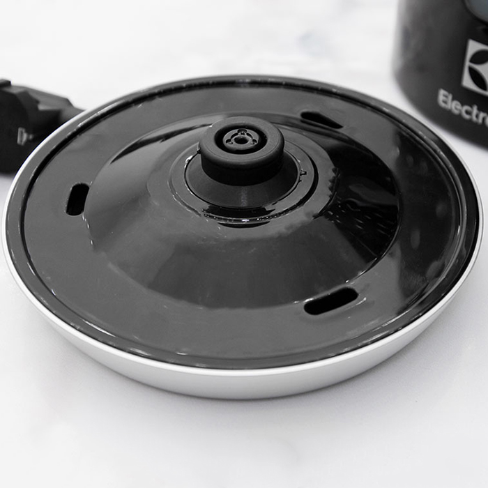 Ấm Đun Nước Electrolux EEK3505 - 1,7L - Hàng chính hãng