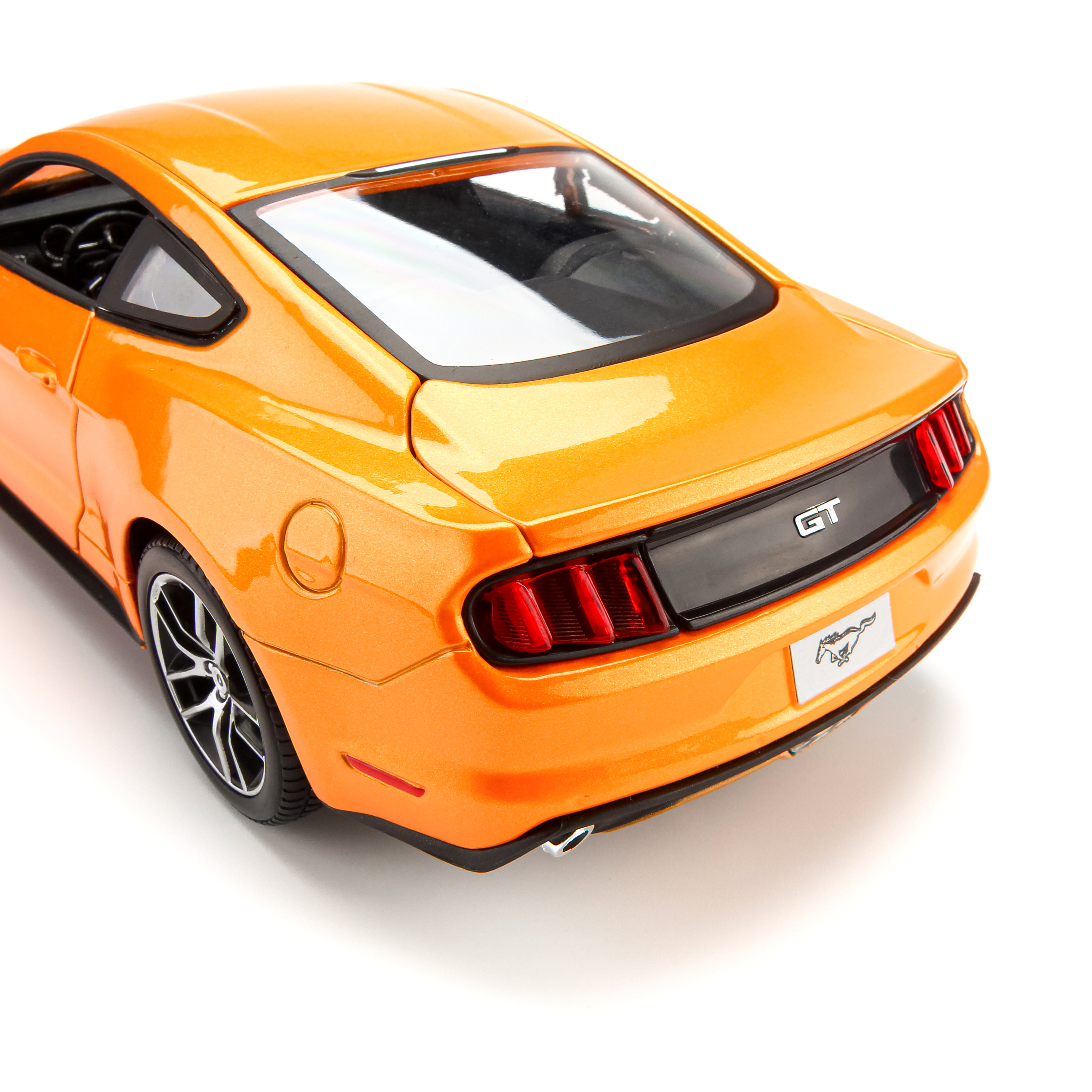 Mô Hình Xe Ford Mustang Orange GT 2015 1:18 Maisto MH-31197