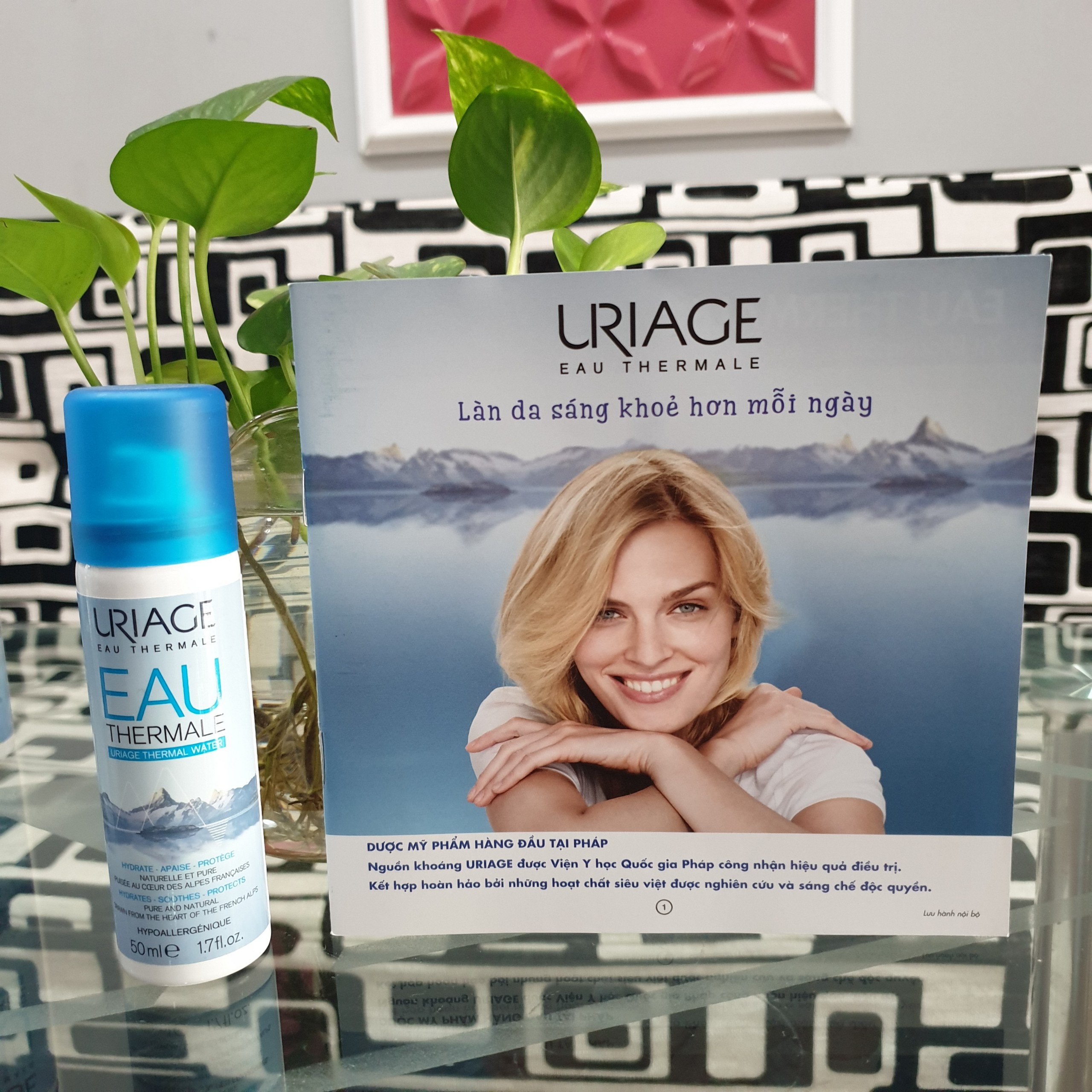 Xịt khoáng tái tạo da, giảm kích ứng, giảm mẩn ngứa Uriage Thermal Water 150ml
