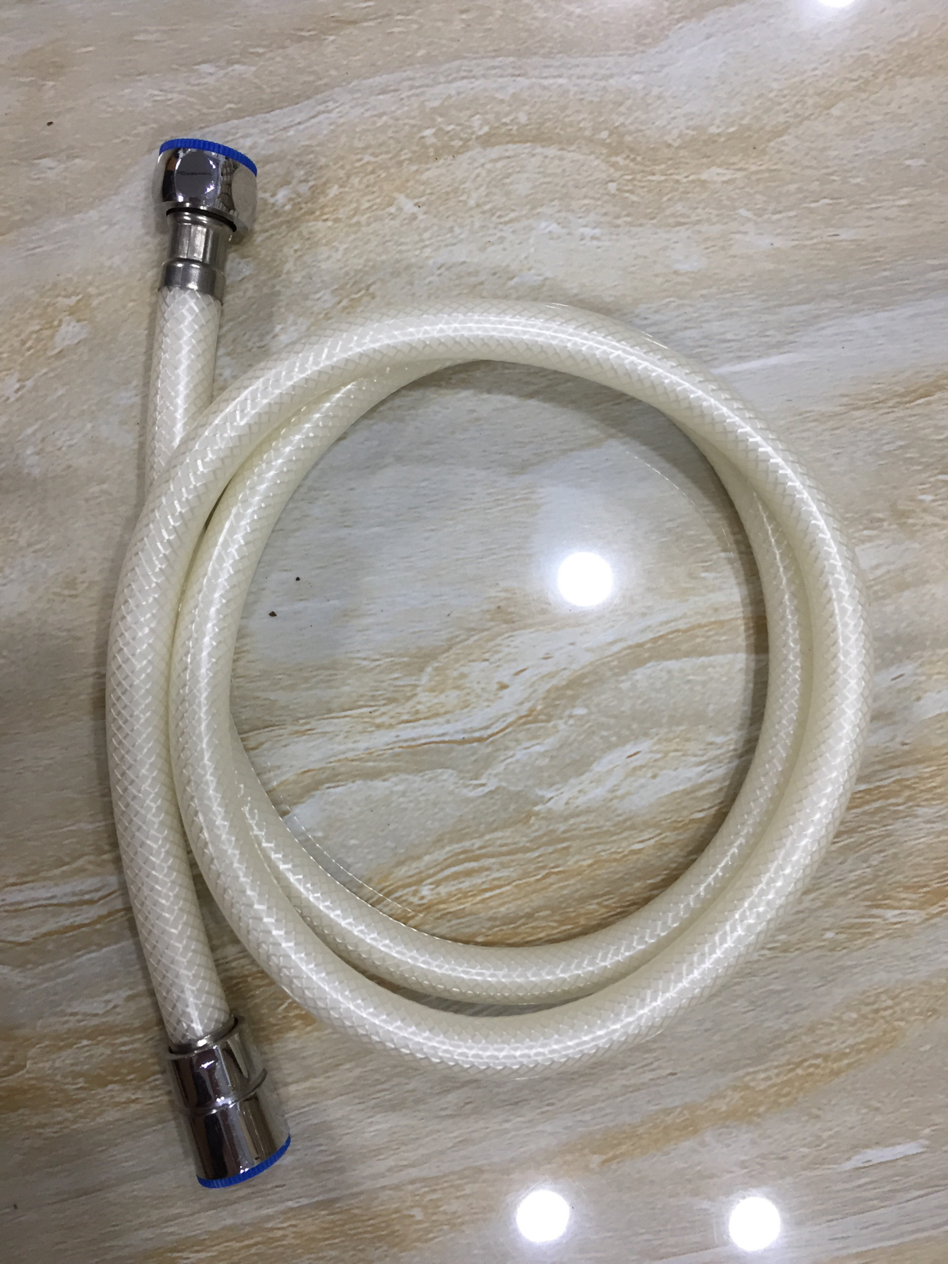 Dây xịt nhựa PVC 12 trắng