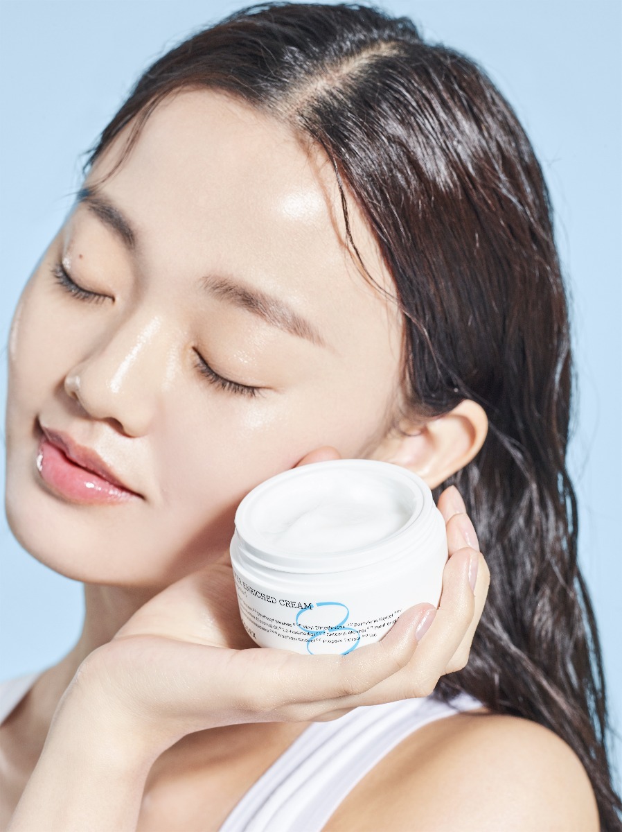 Kem Dưỡng Cấp Ẩm Chuyên Sâu COSRX Hydrium Moisture Power Enriched Cream 50ml