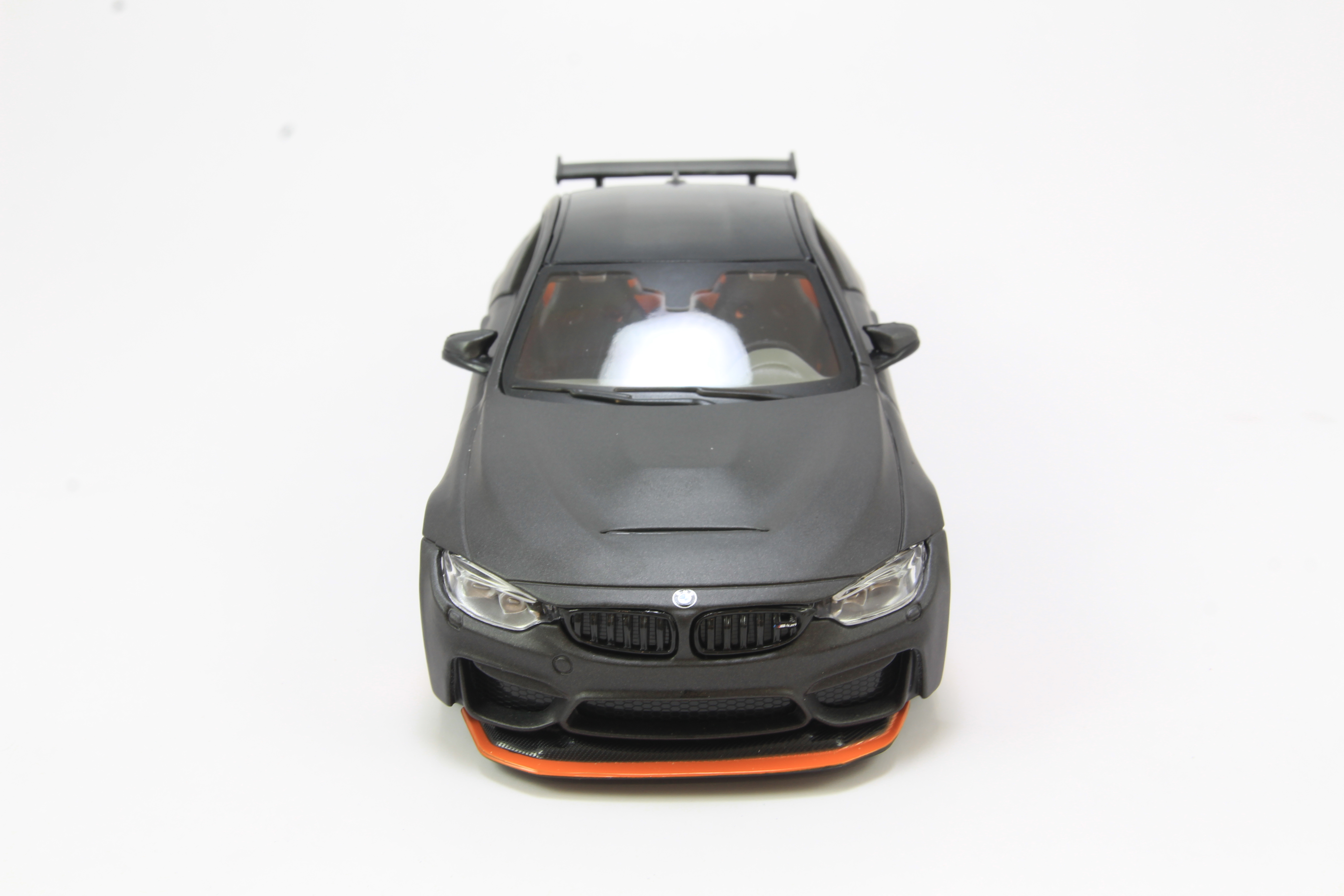 Mô Hình Xe Bmw M4 GTS Flat Grey 1:24 Maisto MH-31246