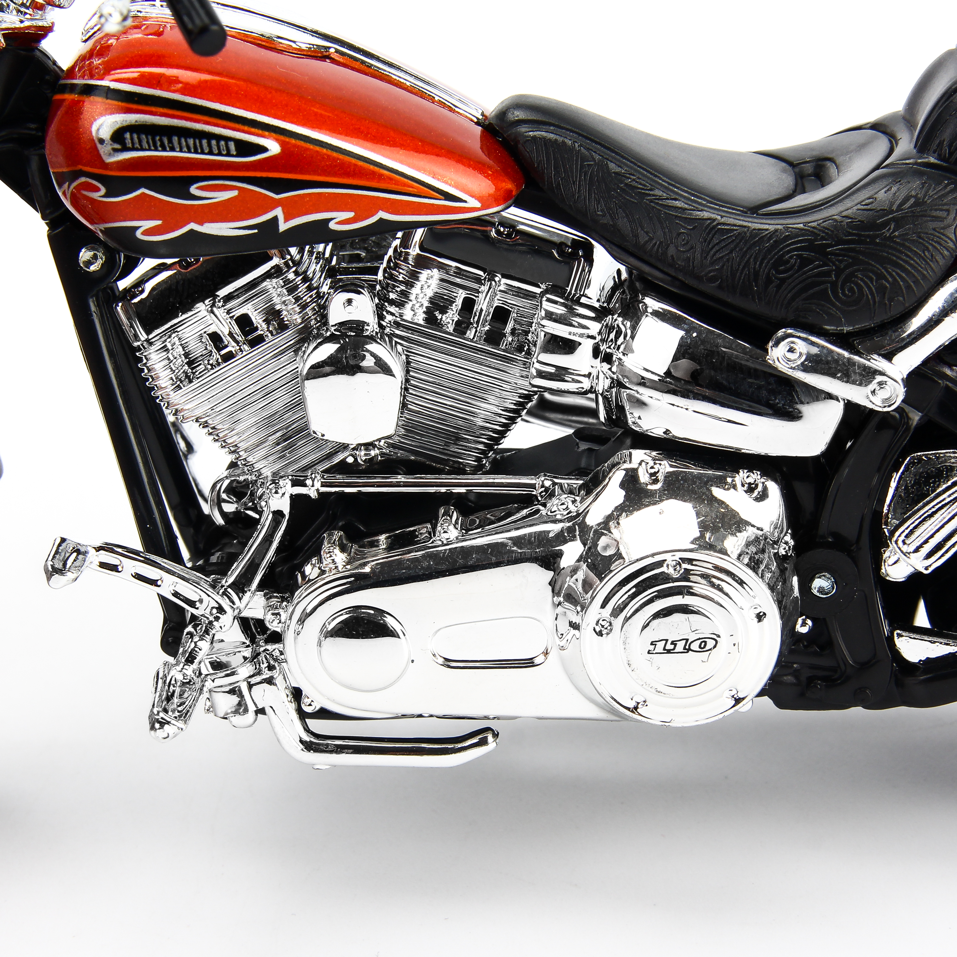 Mô Hình Xe Harley Davidson 2014 CVO Breakout 1:12 Maisto MH-32327