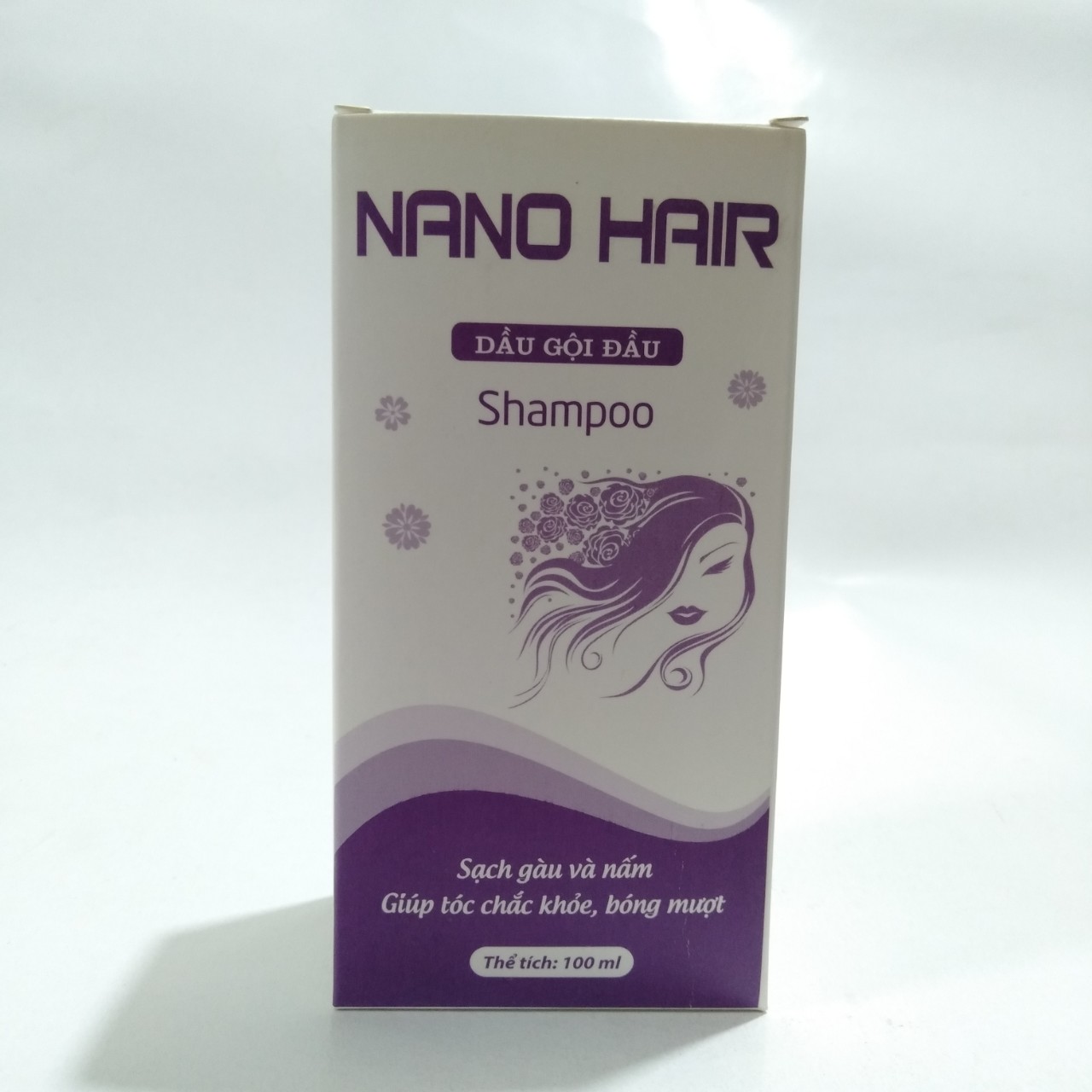 Dầu gội trị gàu, ngứa da đầu và viêm da đầu, giảm triệu chứng bong vảy và ngứa da đầu tiết bã, gàu và lang ben DẦU GỘI NANO HAIR chứa 100% thảo dược - Chai 100ML