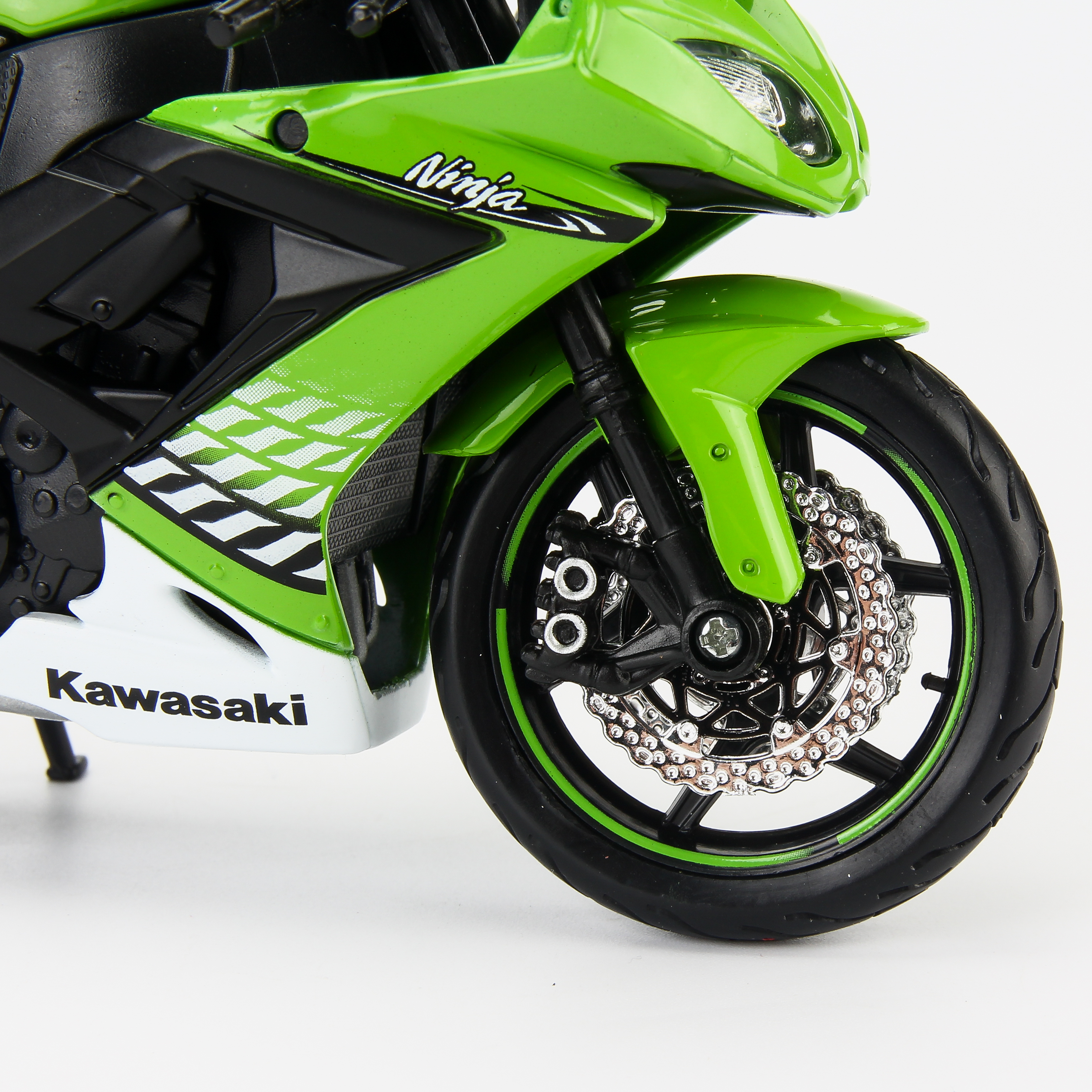 Mô hình xe Kawasaki Ninja Maisto 04074