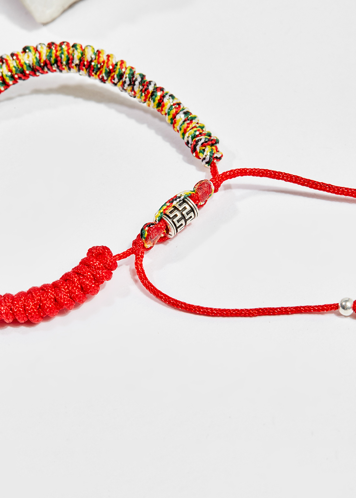 Vòng tay thắt dây đỏ đá thạch anh ưu linh - Ngọc Quý Gemstones