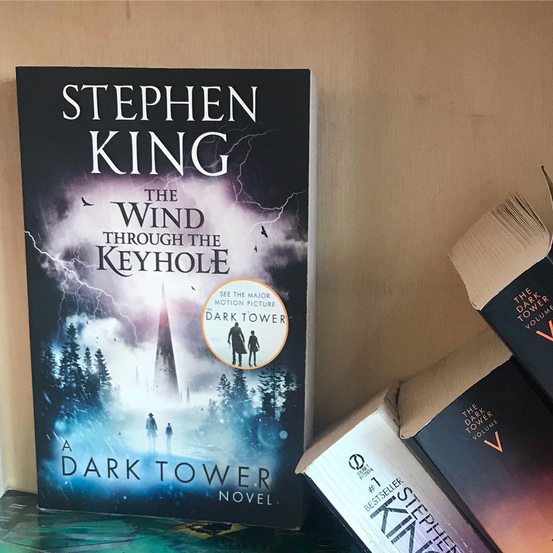 Stephen King: The Wind Through the Keyhole (A Stand-Alone Dark Tower Novel)