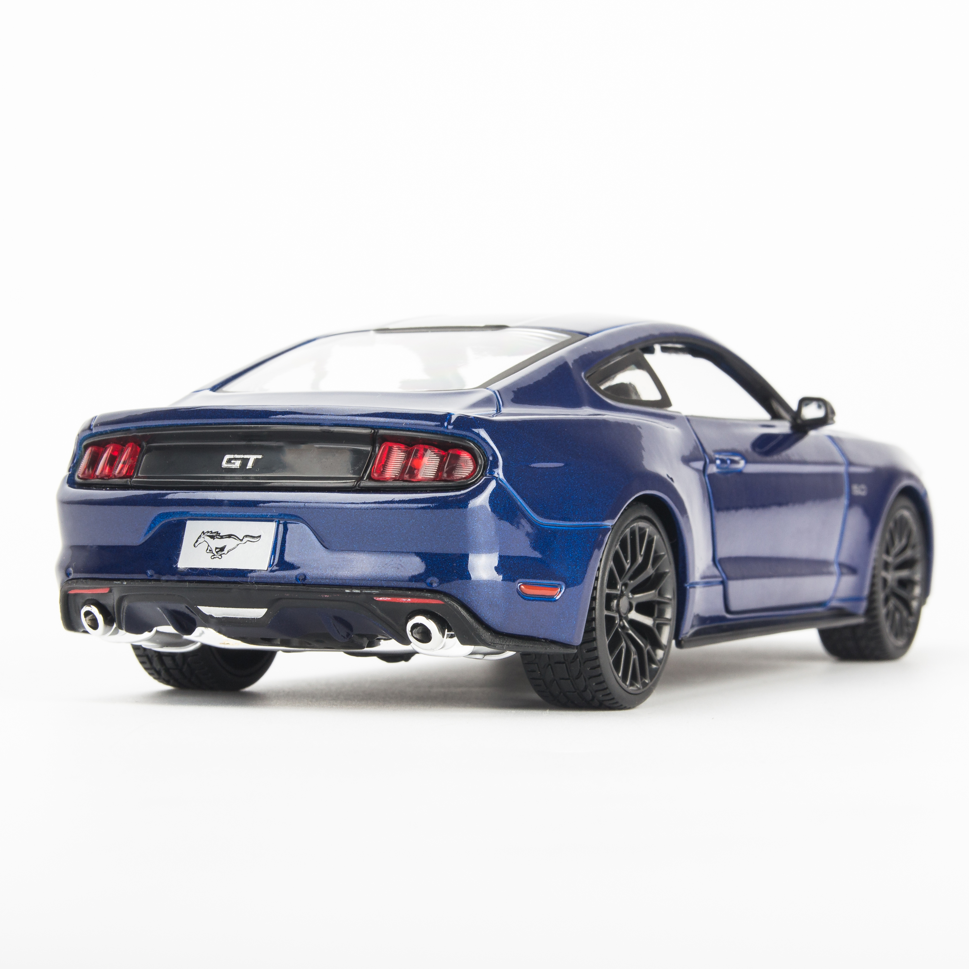 Mô Hình Xe Ford Mustang GT 2015 Blue 1:24 Maisto MH-31508