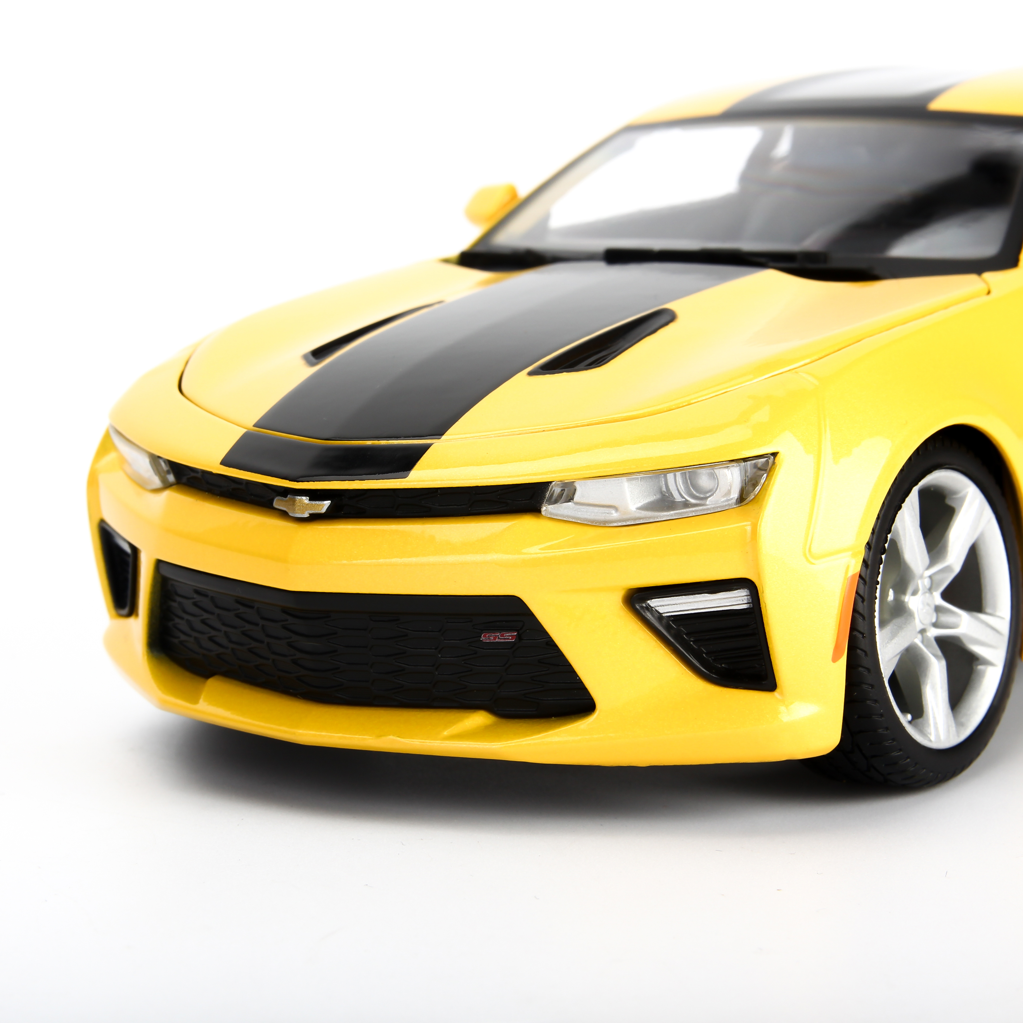 Mô Hình Xe Mô Hình Chevrolet Camaro SS 2016 Yellow 1:18 Maisto MH-31689