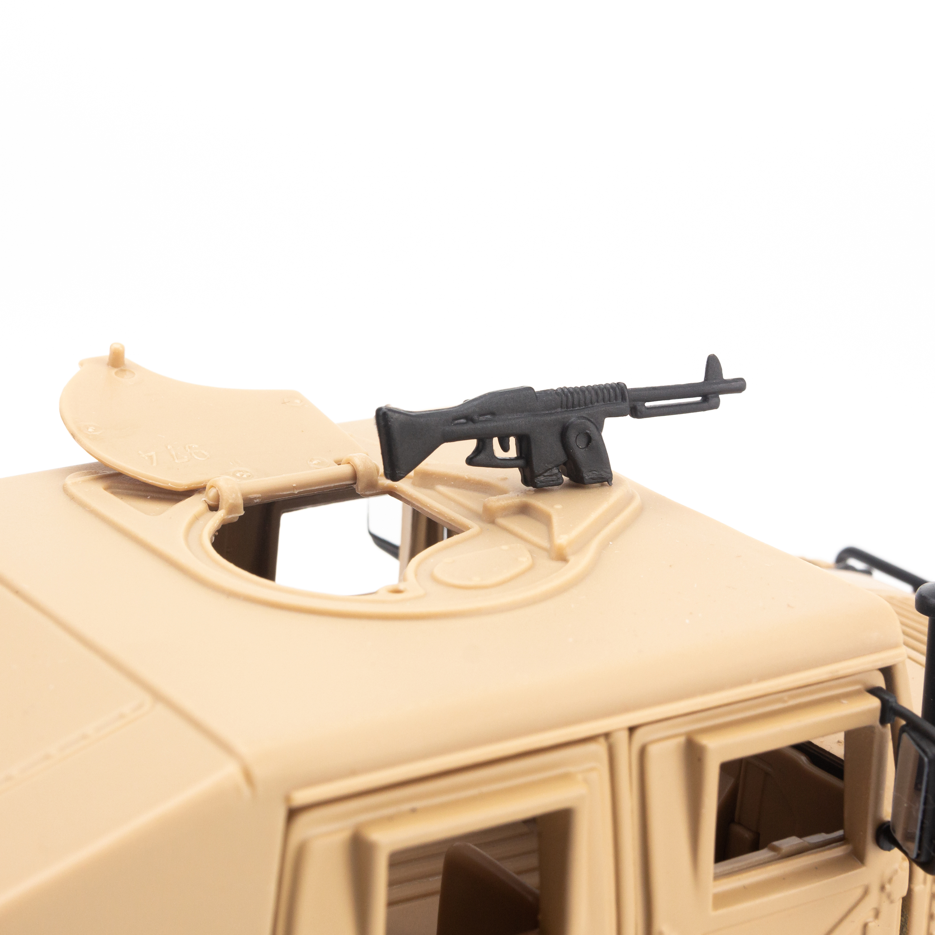 Mô hình xe HUMMER HUMVEE MILITARY DESERT SAND 1:27 MAISTO MH-31974