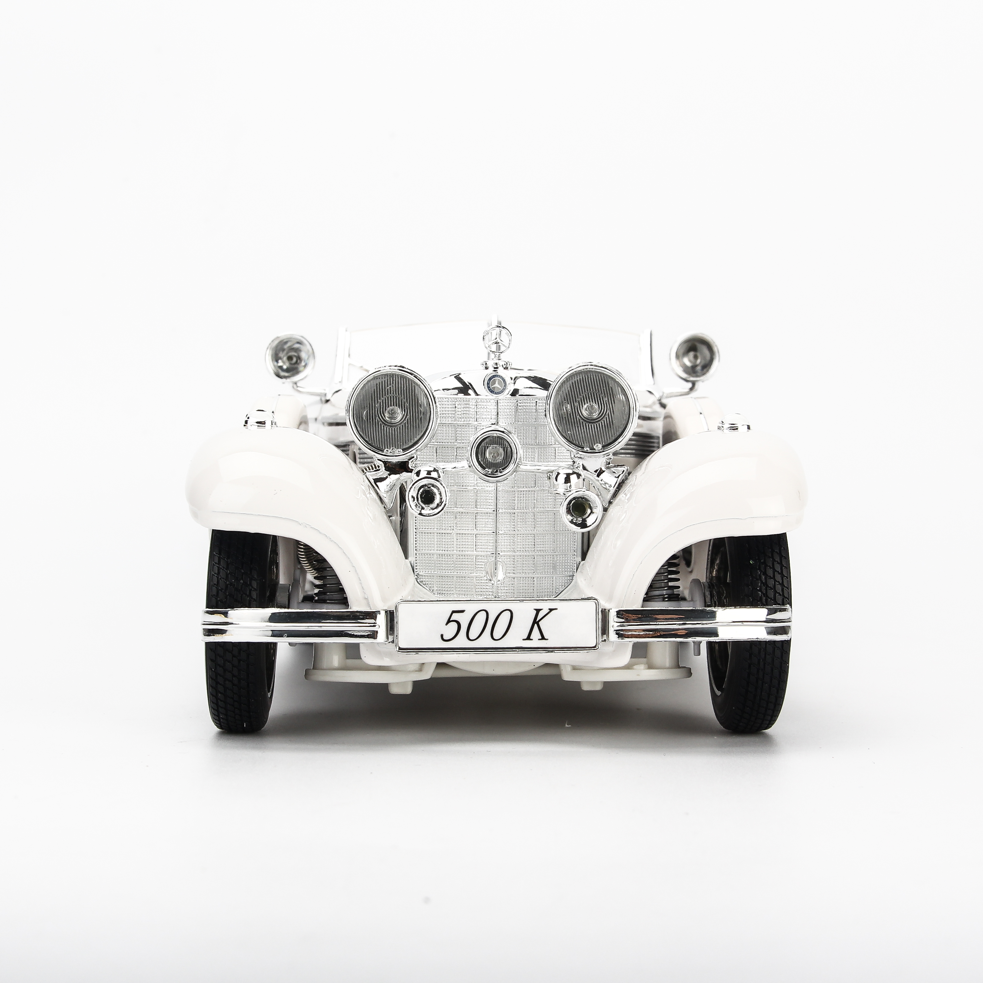 Mô Hình Xe Mercedes-Benz 500K TYP Special Roadster White 1:18 Maisto- MH 36055