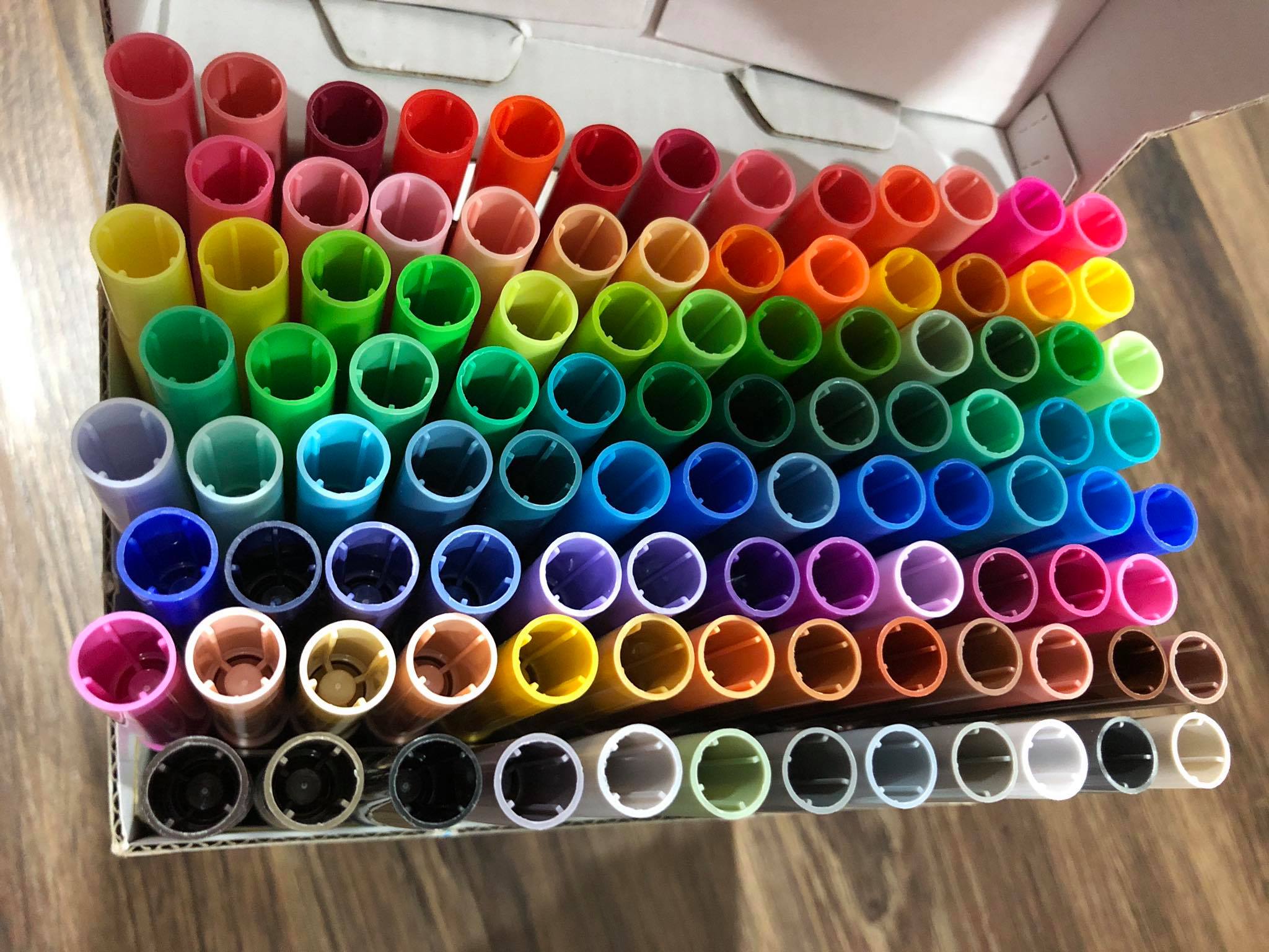 BÚT LÔNG TÔ MÀU NÉT MẢNH VÀ DÀY CRAYOLA 100 CÂY