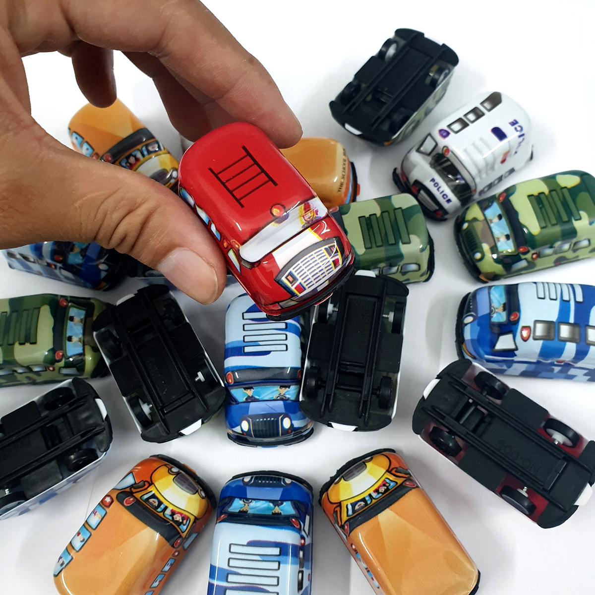 Bộ 20 mô hình đồ chơi ô tô cứu hỏa, xe cứu thương, xe cảnh sát, xe buýt mini bánh đà kích thước 4.5x3x2 cm