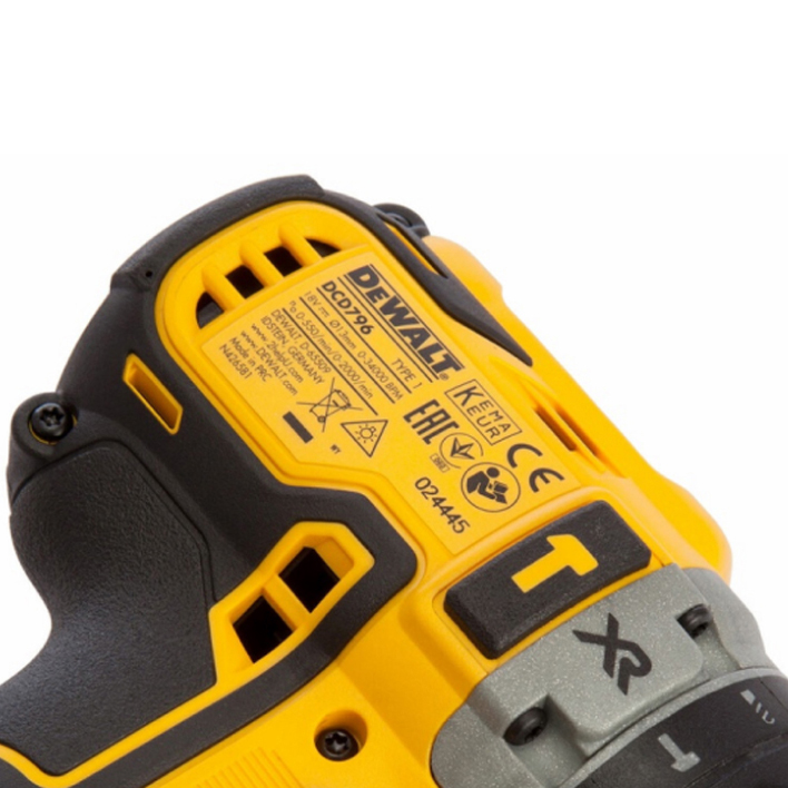 Máy khoan cầm tay 18V Dewalt DCD796M2-B1