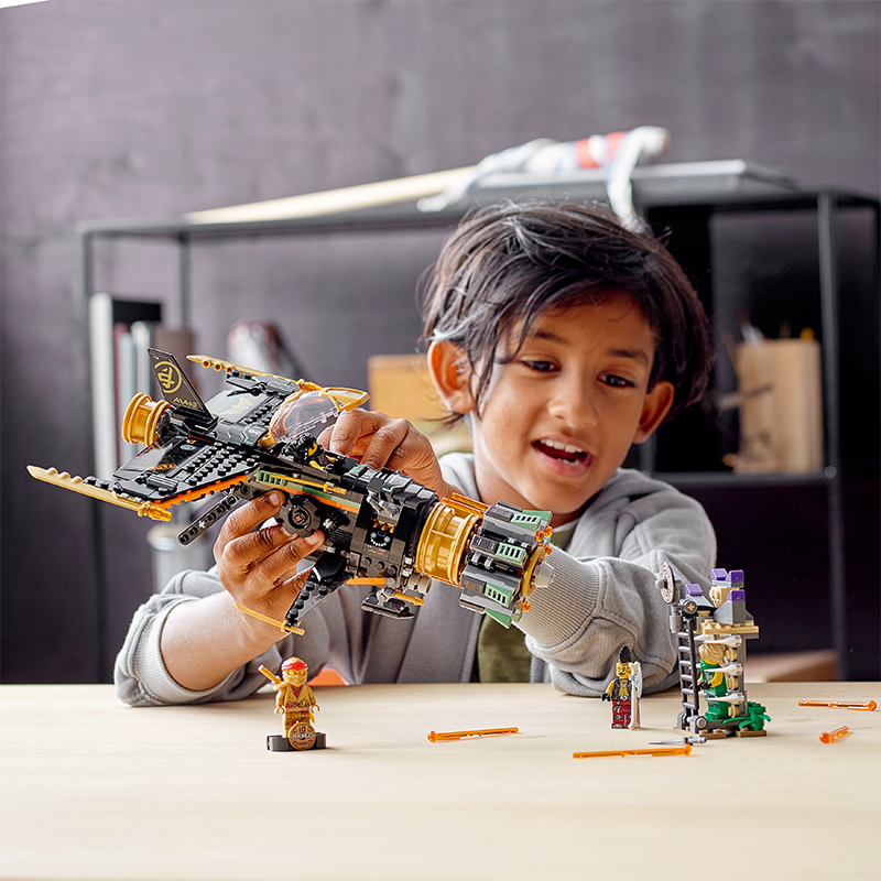 Đồ chơi LEGO Ninjago Phi Cơ Chiến Đấu Của Cole 71736