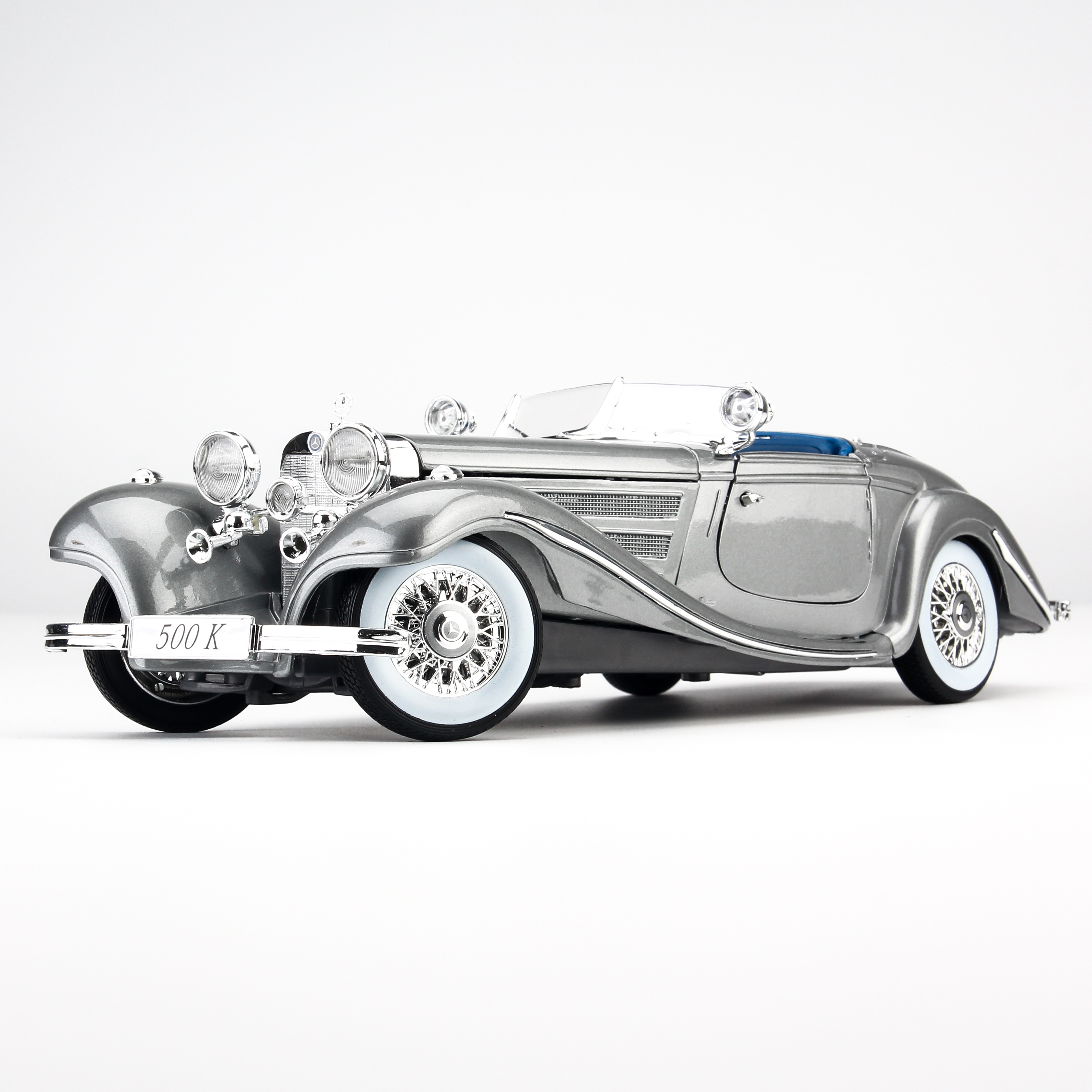 Mô Hình Xe Mercedes-Benz 500K TYP Special Roadster Grey 1:18 Maisto