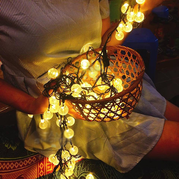 Dây đèn Led trang trí Thái Lan trái bi bọt nước màu vàng ấm