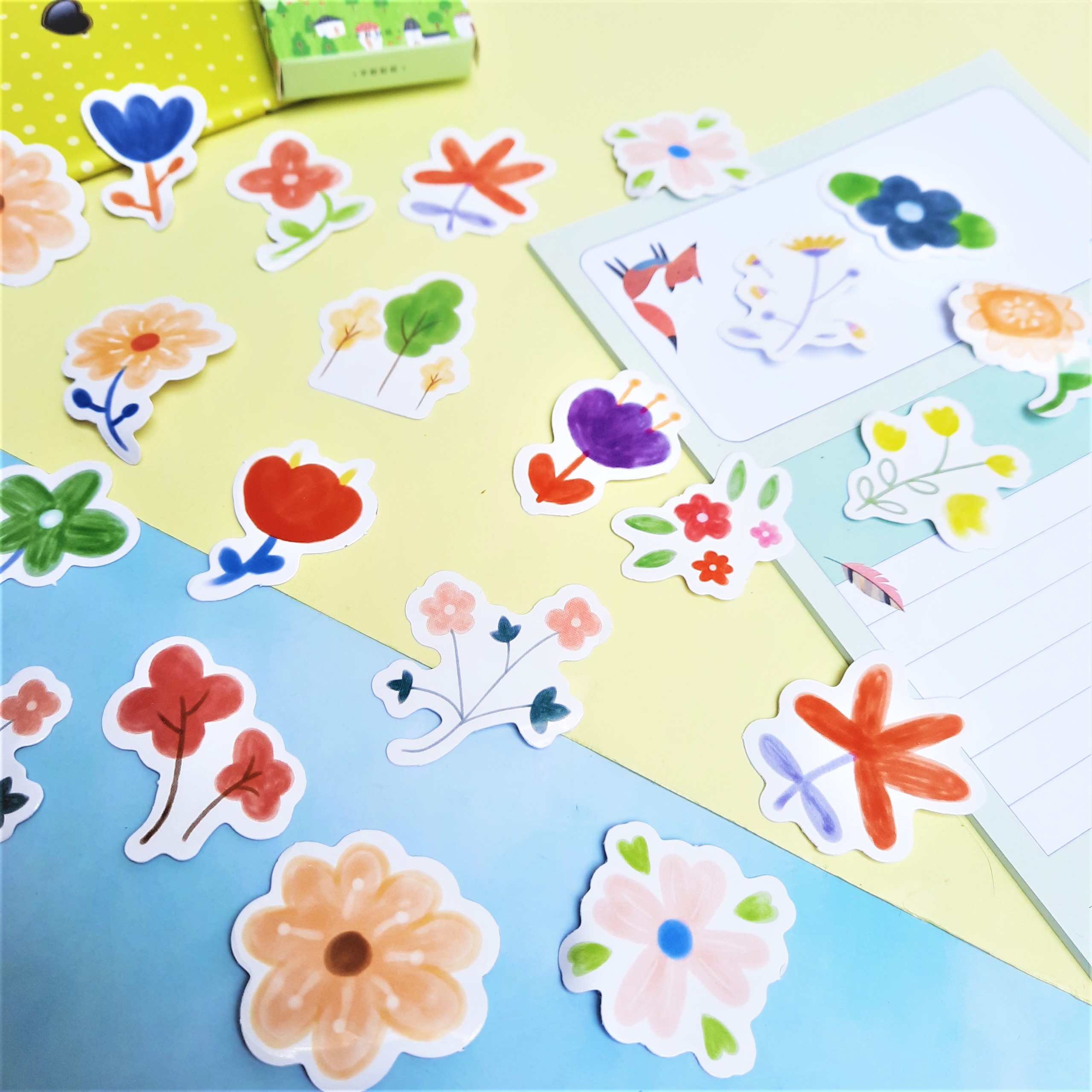 Hộp 46 Miếng Dán Sticker Trang Trí Chủ Đề The Flower