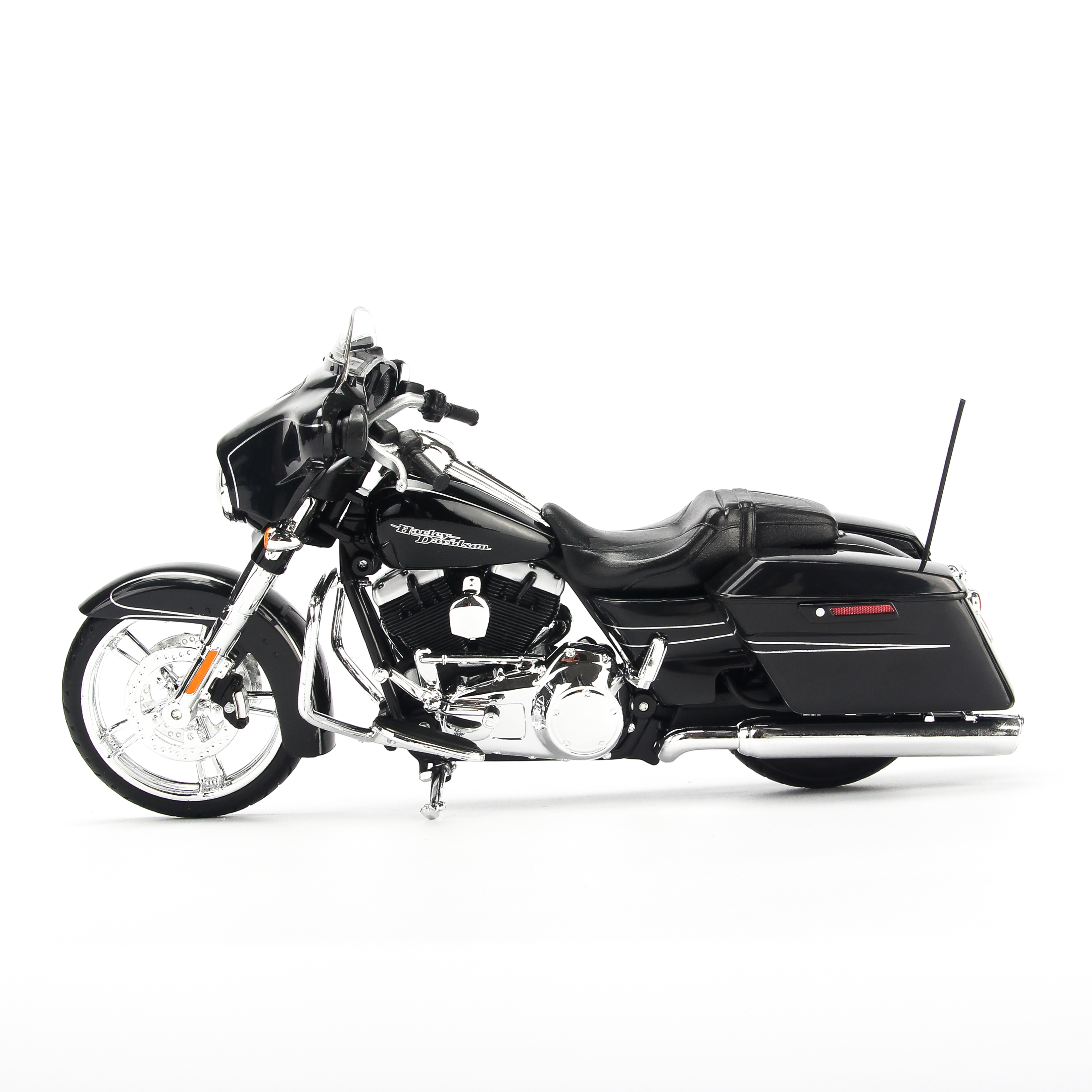 Mô Hình Xe Harley Davidson 2015 Street Glide Special Black 1:12 Maisto MH-32328