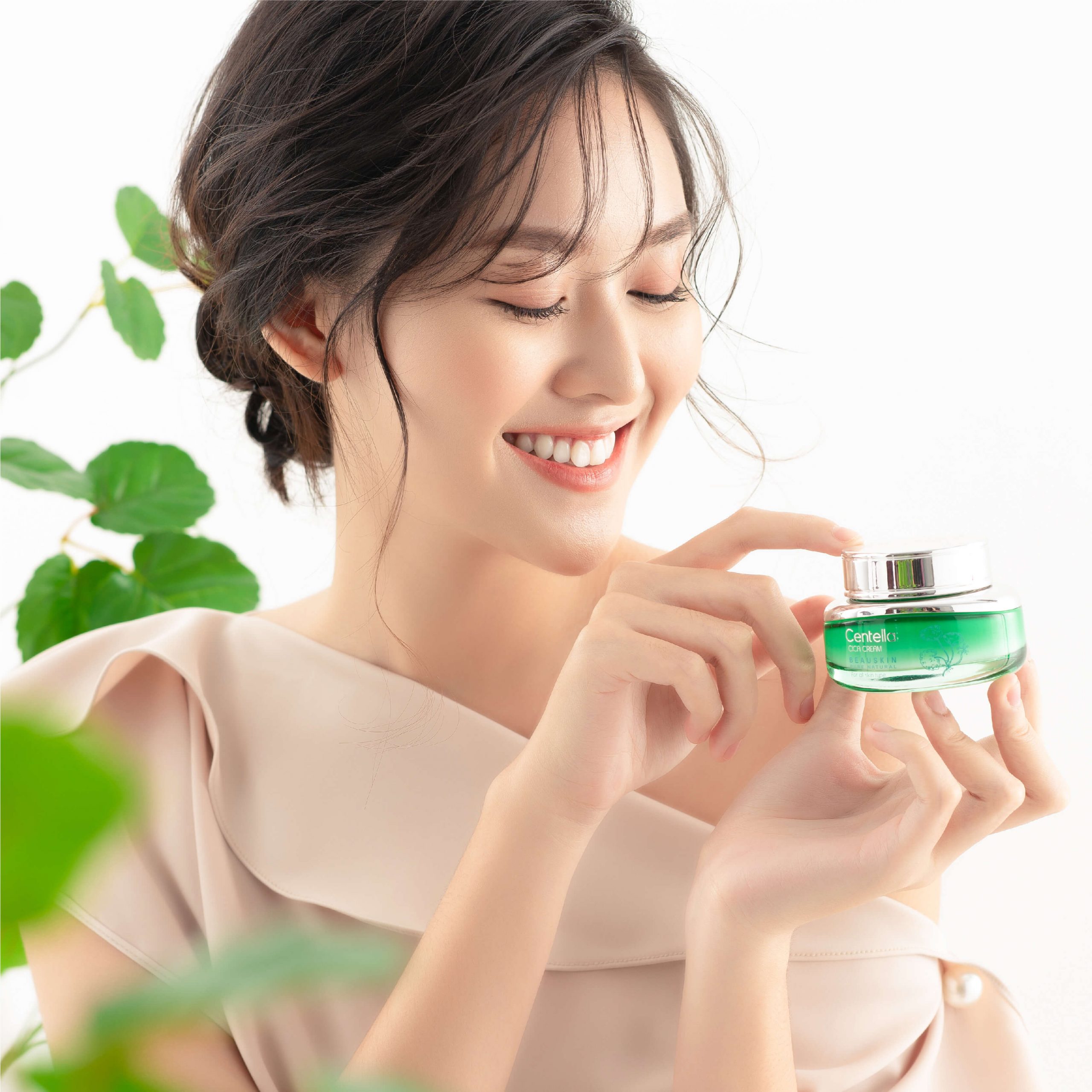 Kem dưỡng ẩm và phục hồi tái tạo da Beauskin Centella Cica Cream - Hàn Quốc Chính Hãng