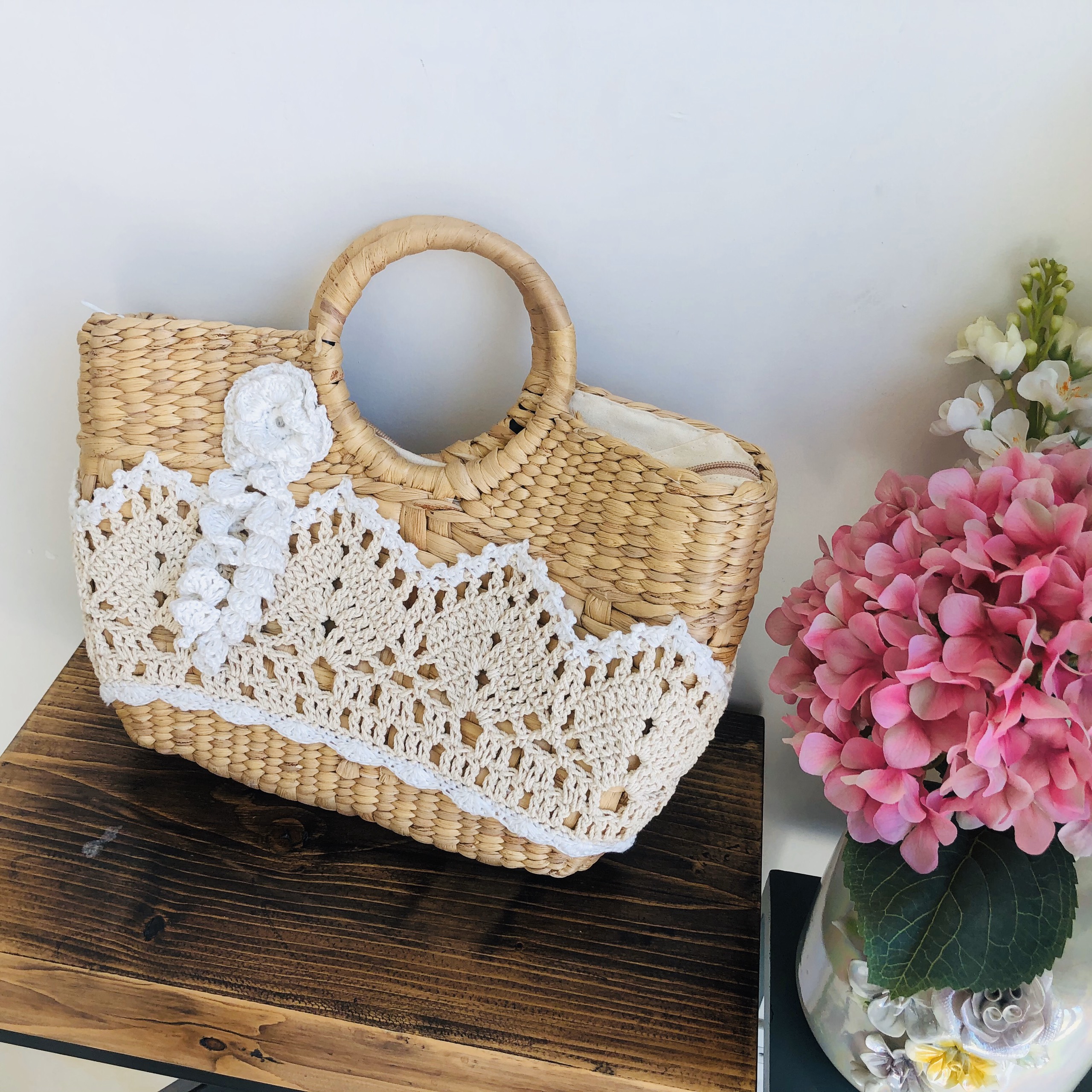 Túi lục bình trang trí bằng họa tiết đan từ sợi cotton