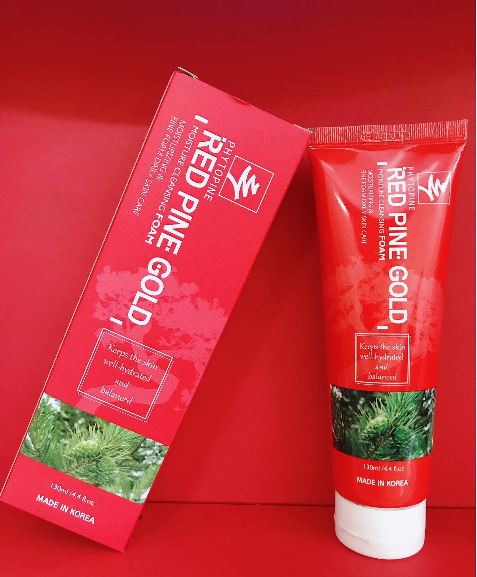 Sữa Rửa Mặt Tinh Dầu Thông Đỏ (Red Pine Gold Moisture Cleansing Foam)