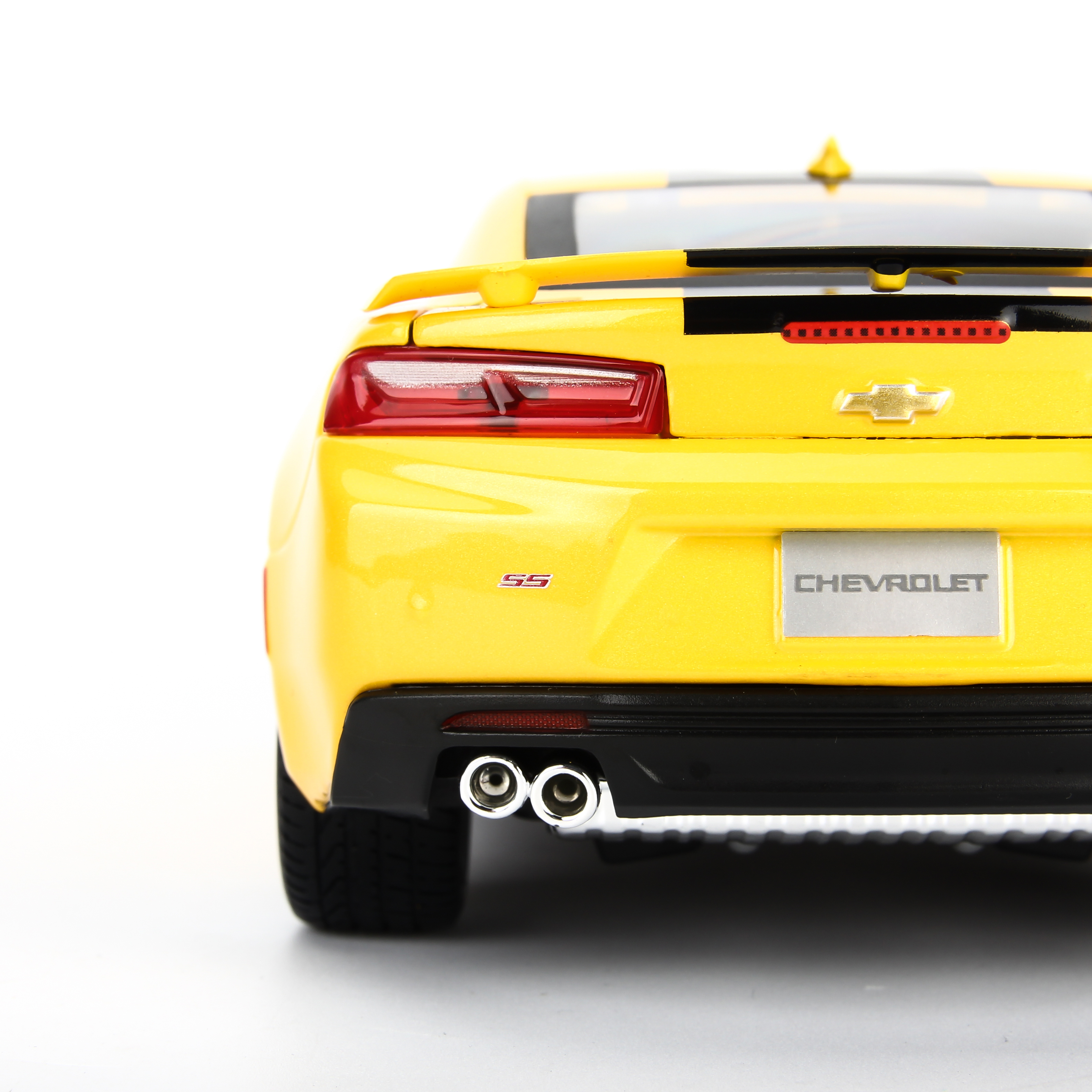 Mô Hình Xe Mô Hình Chevrolet Camaro SS 2016 Yellow 1:18 Maisto MH-31689