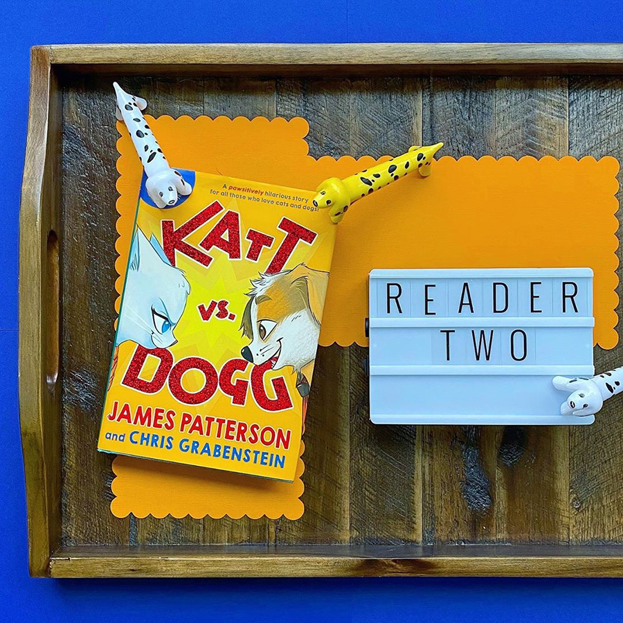 Katt Vs. Dogg (A Pawsitively Hilarious Story For All Those Who Love Cats And Dogs) (James Patterson and Chris Grabenstein, Illustrated by Anuki Lopez)