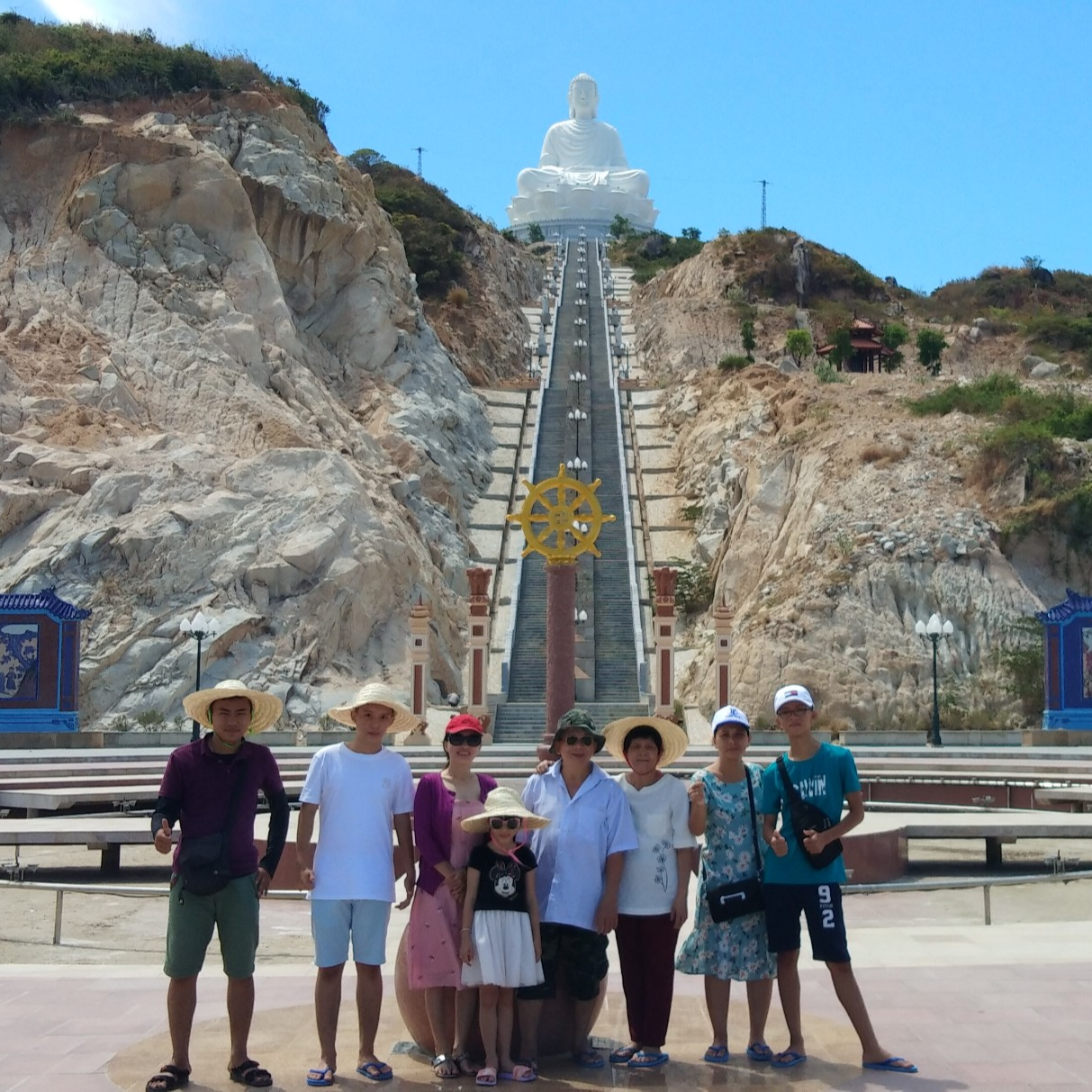 TOUR QUY NHƠN - PHÚ YÊN - TÀU HỎA - KỲ CO - HÒN KHÔ - EO GIÓ - GÀNH ĐÁ ĐĨA - BẢO TÀNG QUANG TRUNG - HAPPY TOUR