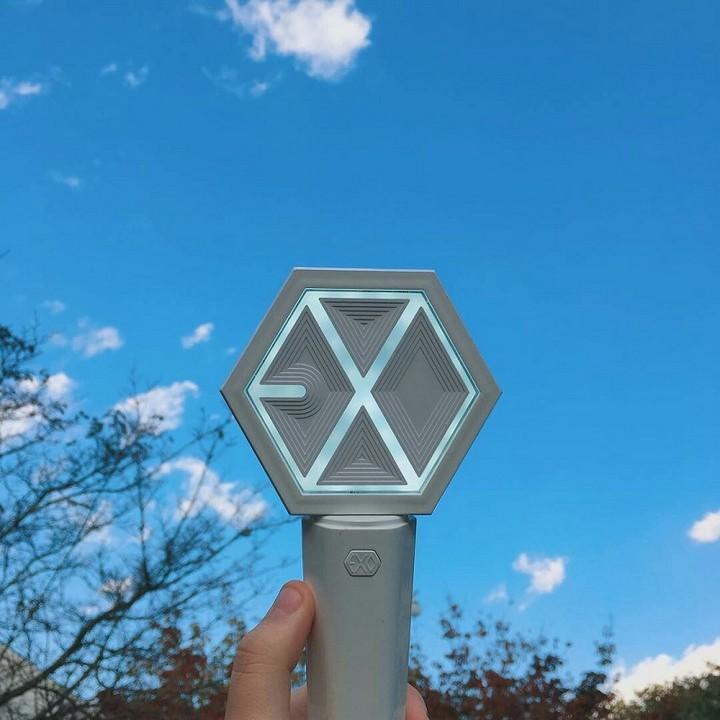 Lightstick Exo gậy cổ vũ ver 2 tặng kèm pin (hàng unoff) gậy cổ vũ ánh sáng hòa nhạc phát sáng nhóm nhạc idol Hàn quốc tặng ảnh thiết kế vcone