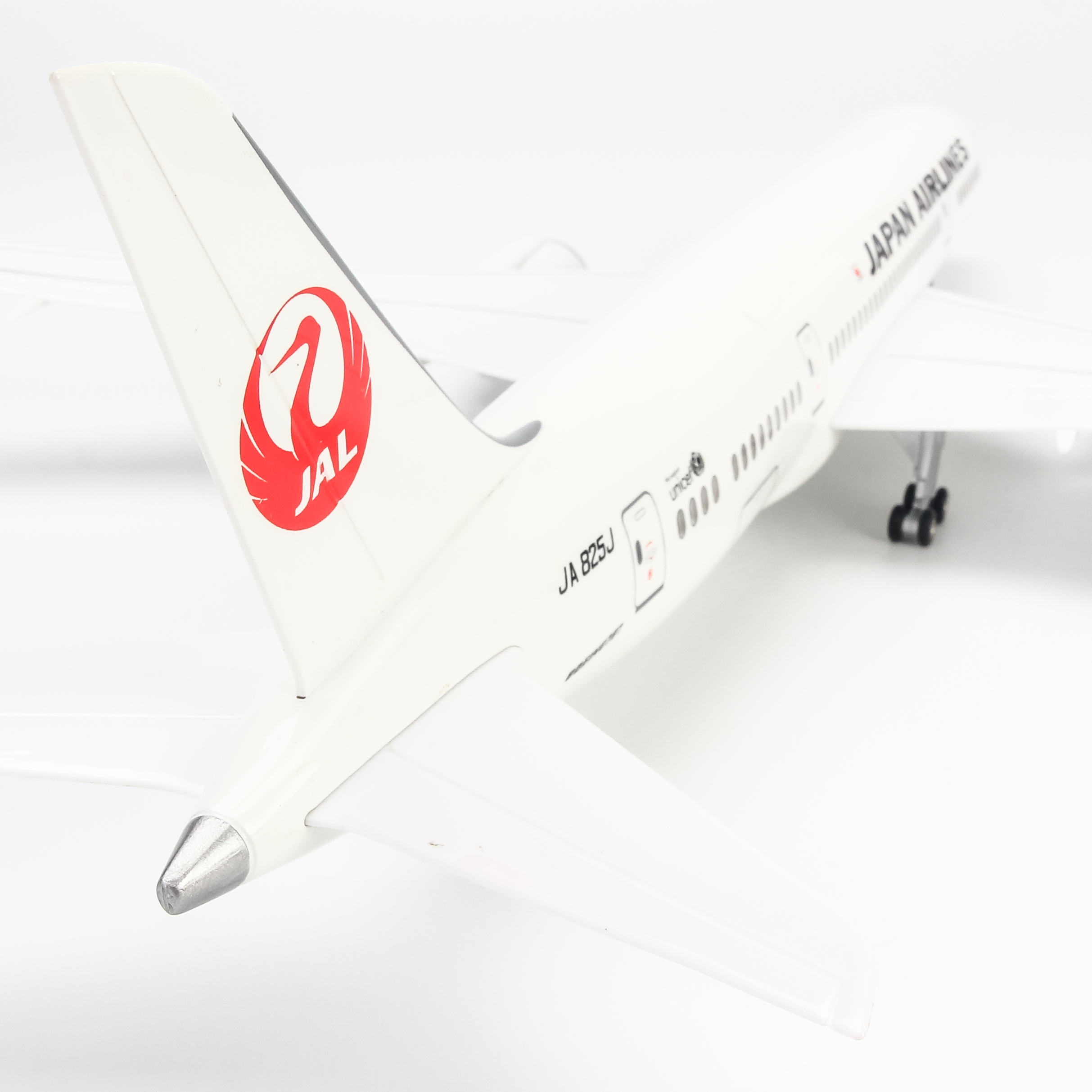 Mô Hình Máy Bay B787 JAL 47CM EVERFLY (LED)