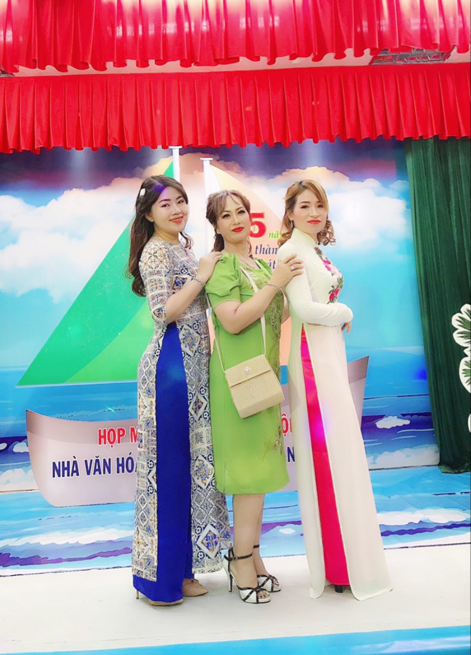 BỘ ÁO DÀI CÔ BA SÀI GÒN HÀNG THIẾT KẾ KÈM QUẦN- NT2057