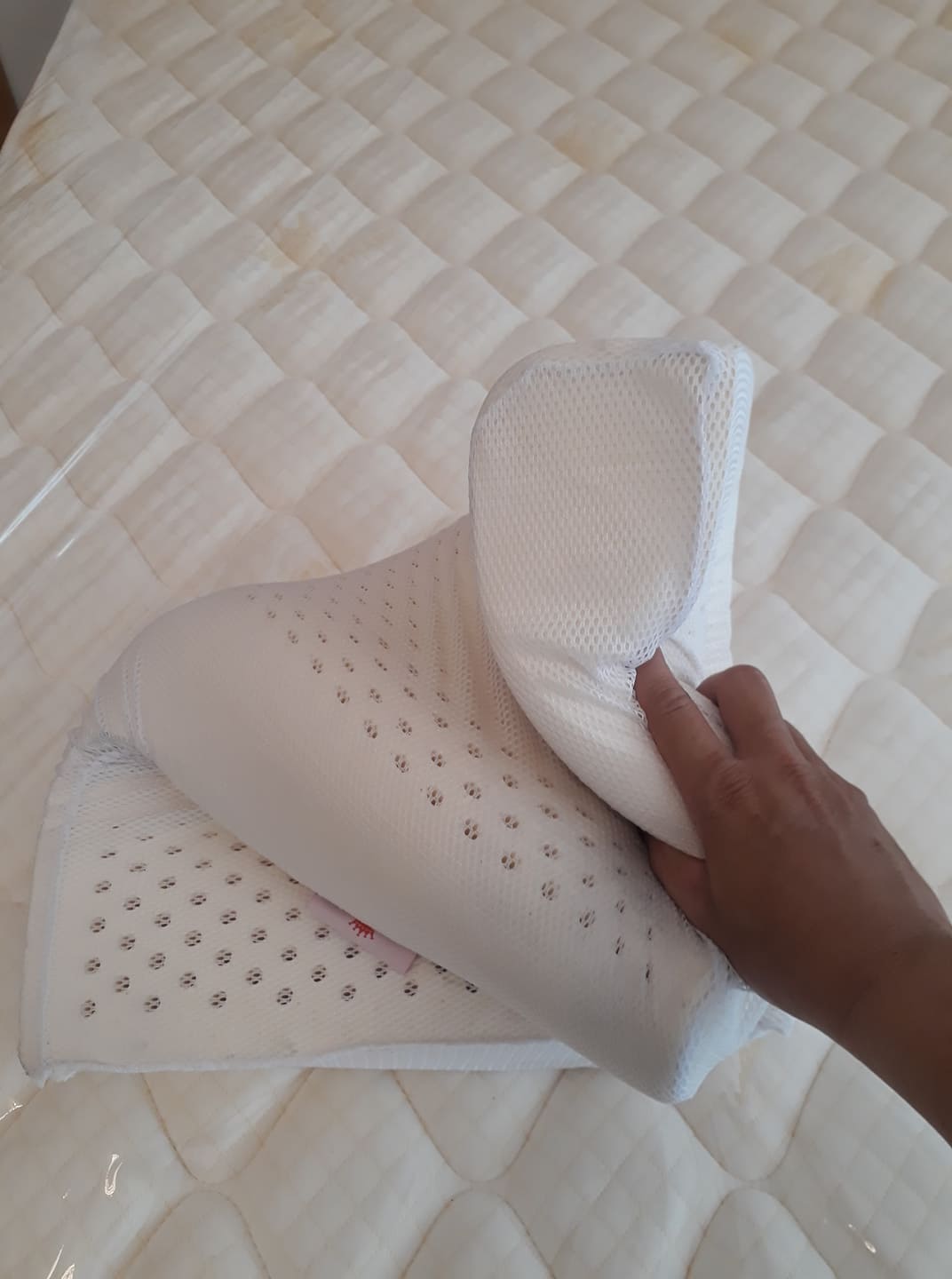 Gối cao su dợn sóng B2 Vạn Thành gối cao su thiên nhiên