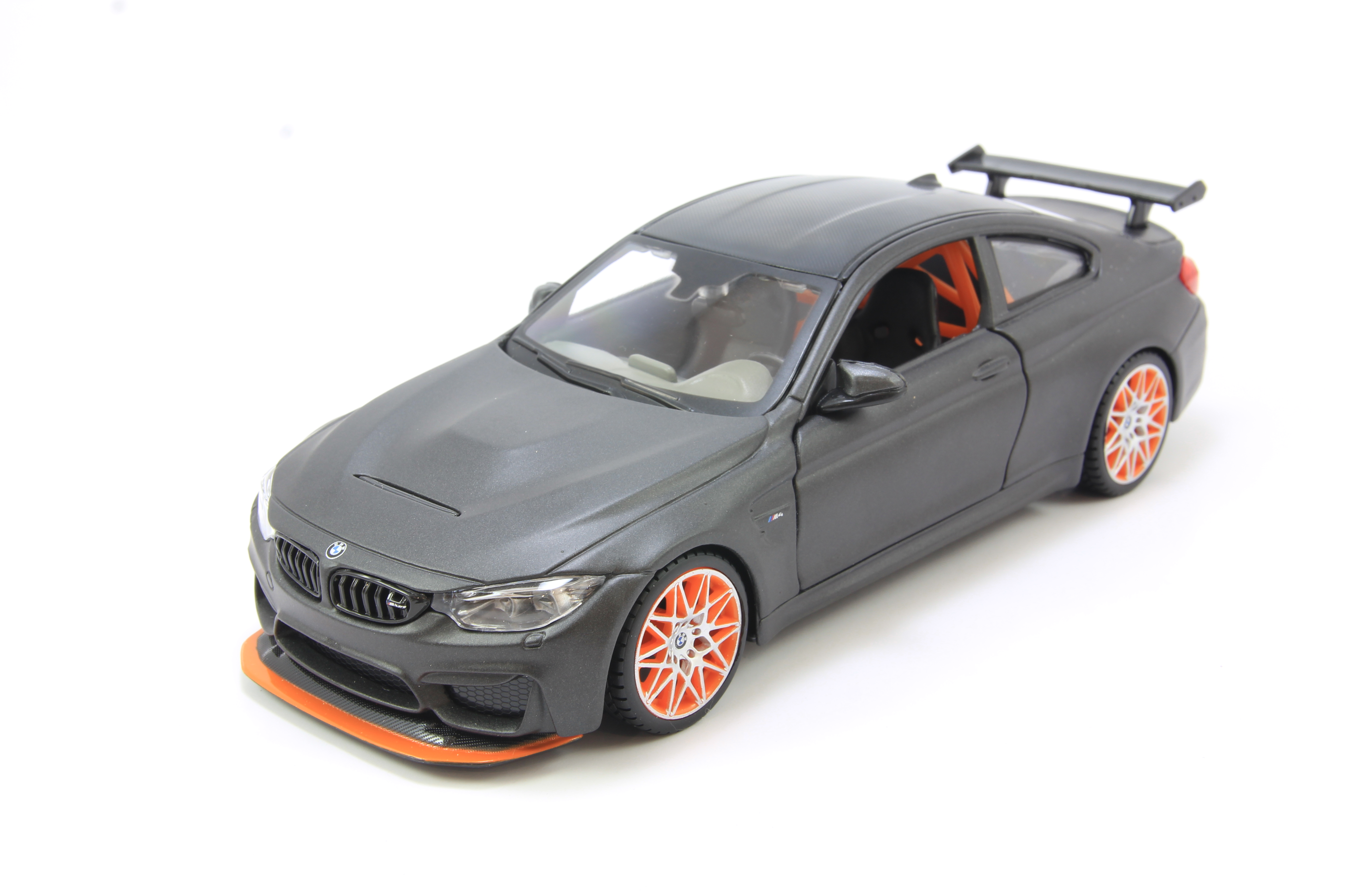 Mô Hình Xe Bmw M4 GTS Flat Grey 1:24 Maisto MH-31246