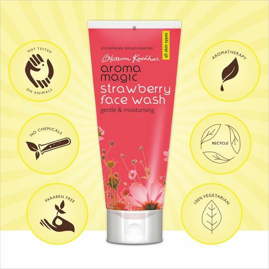 Sữa Rửa Mặt Aroma Magic Strawberry Face Wash 100ml
