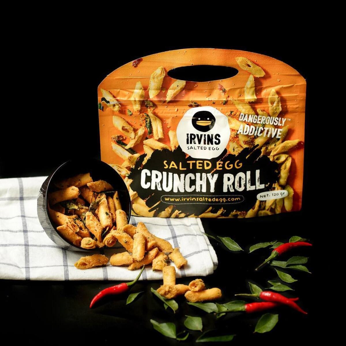 Bánh snack cuộn giòn trứng muối 120g IRVINS - Crunchy Roll