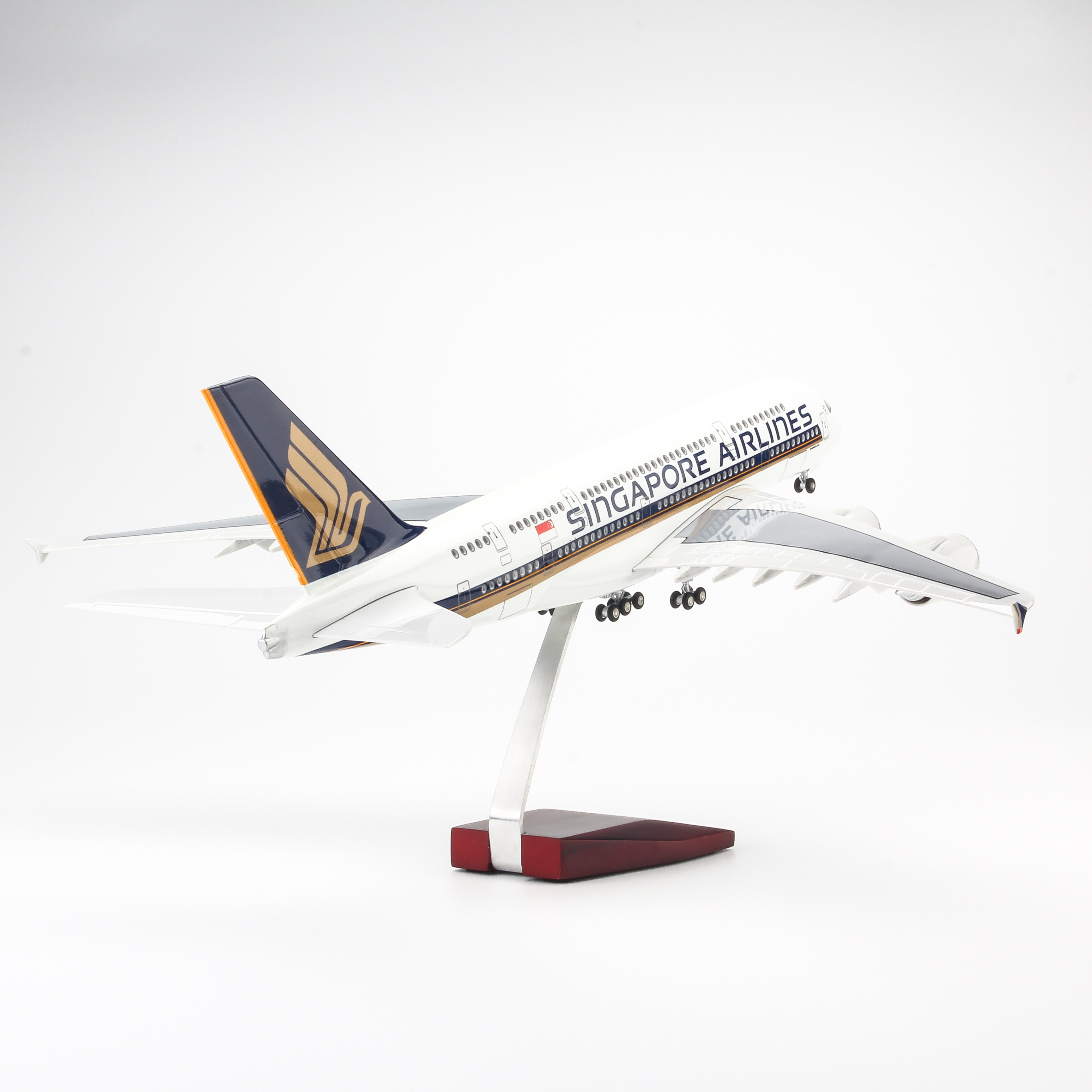 MÔ HÌNH MÁY BAY AIRBUS A380 SINGAPORE AIRLINES 47CM (LED)