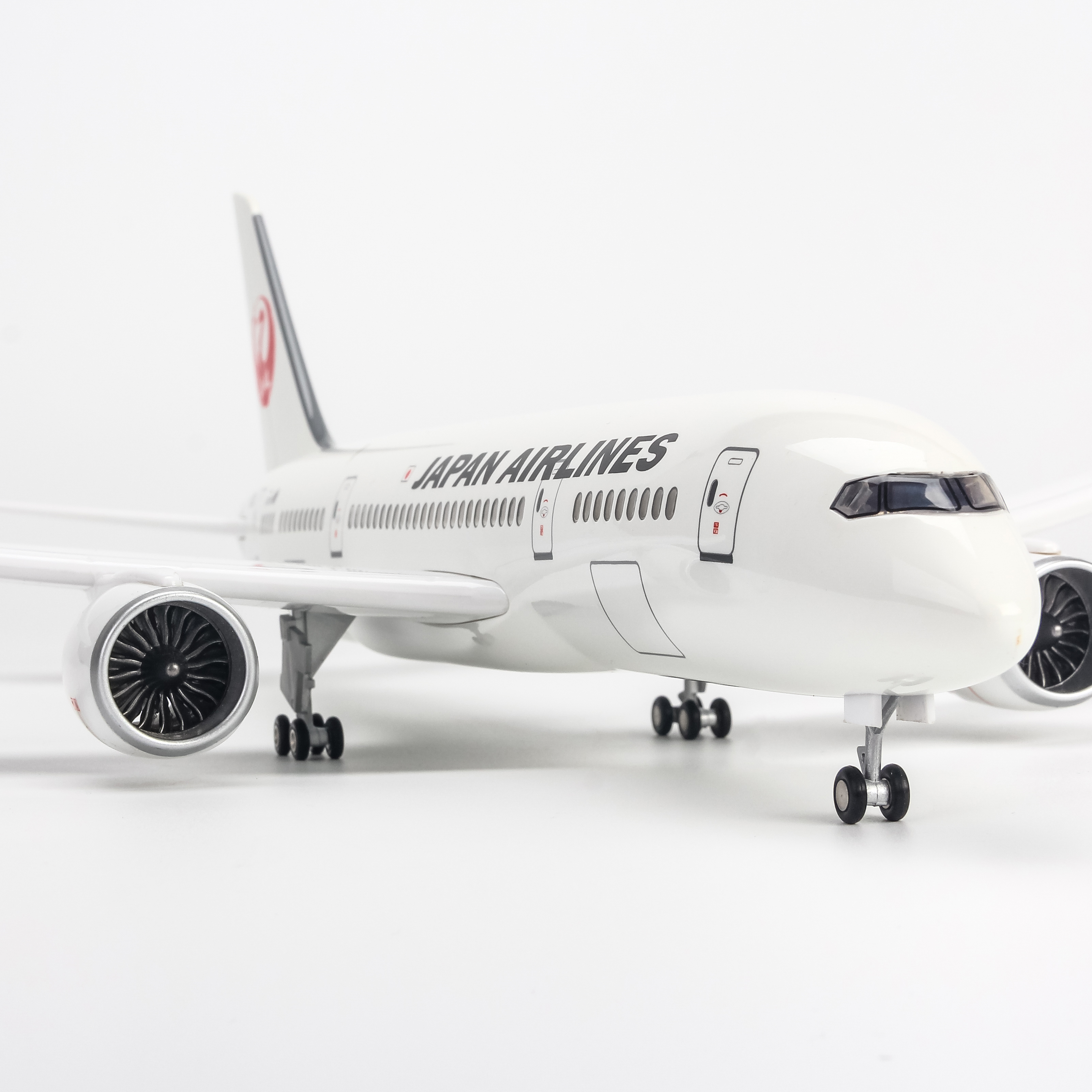 Mô Hình Máy Bay B787 JAL 47CM EVERFLY (LED)