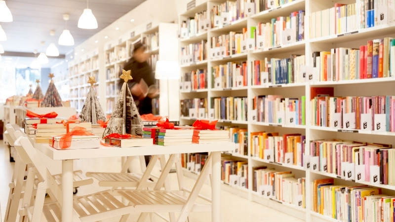 Tiki ph&acirc;n loại s&aacute;ch tin học văn ph&ograve;ng theo Excel, Word, PowerPoint v&agrave; MOS/IC3