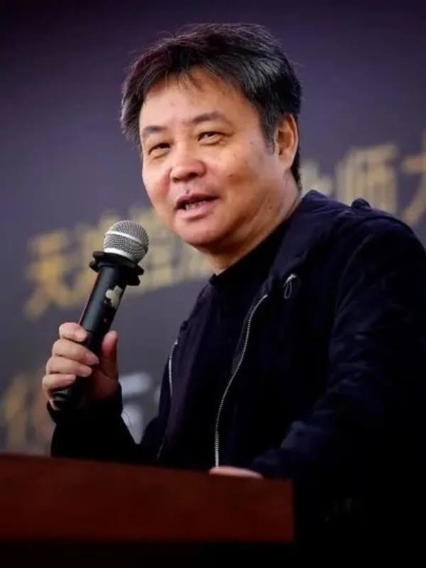 Tác giả Dư Hoa