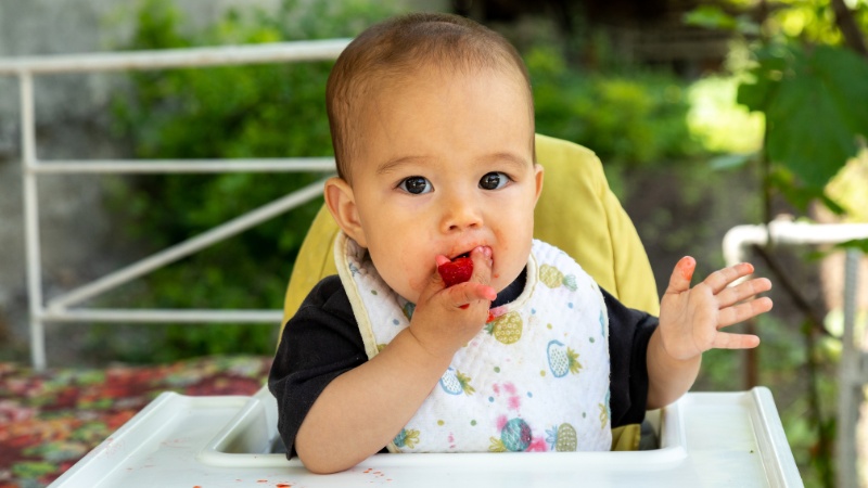 Yếm cho b&eacute; ch&iacute;nh h&atilde;ng, chống thấm, thấm h&uacute;t tốt, giữ quần &aacute;o lu&ocirc;n sạch khi ăn dặm