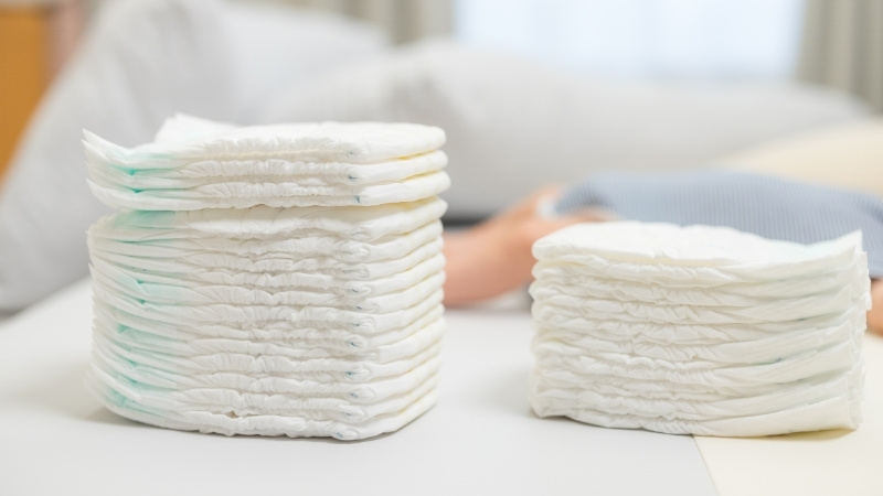 Miếng lót sơ sinh tại Tiki đa dạng hãng, size NB1–NB2, thấm hút tốt, an toàn cho bé