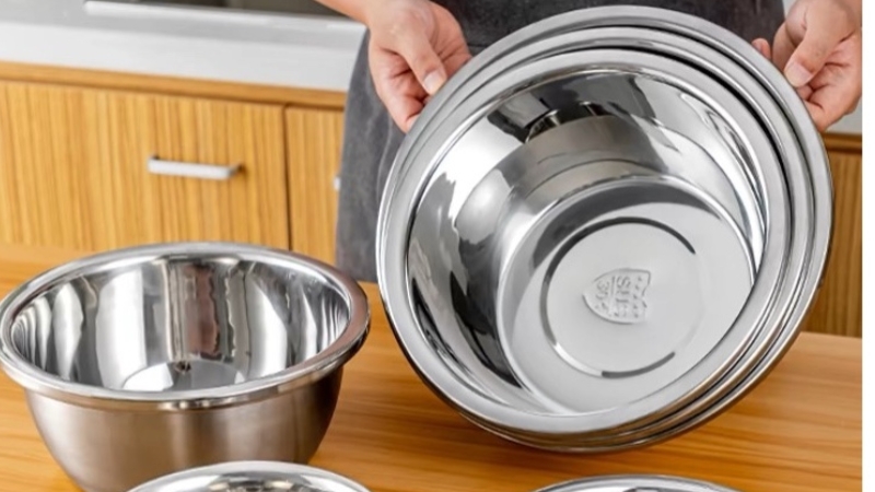 Thau nh&agrave; bếp nhiều k&iacute;ch thước với thiết kế đ&aacute;y phẳng