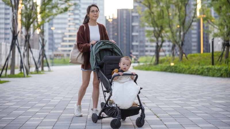 Chọn đồ đi chơi cho bé cần an toàn đạt chuẩn, chất liệu tốt, gọn nhẹ tiện lợi và thương hiệu uy tín