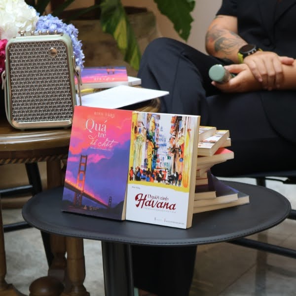 Các tác phẩm nổi bật tác giả Đinh Hằng